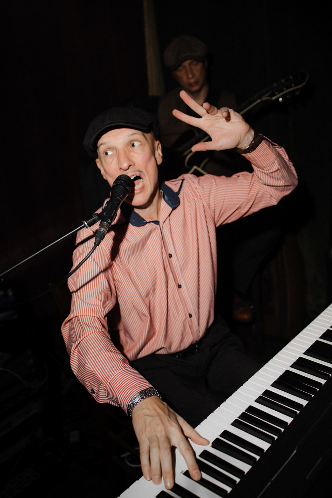 48 стульев. VICTORIA SHU