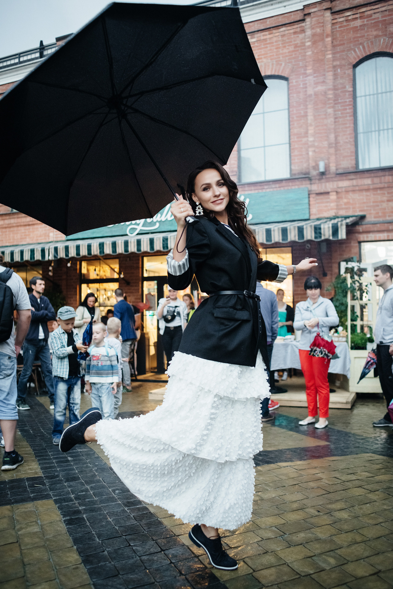 Отражение атмосферы гастрофеста в Петровском квартале. Свадебный и семейный фотограф в Таганроге Бакарюк Антон