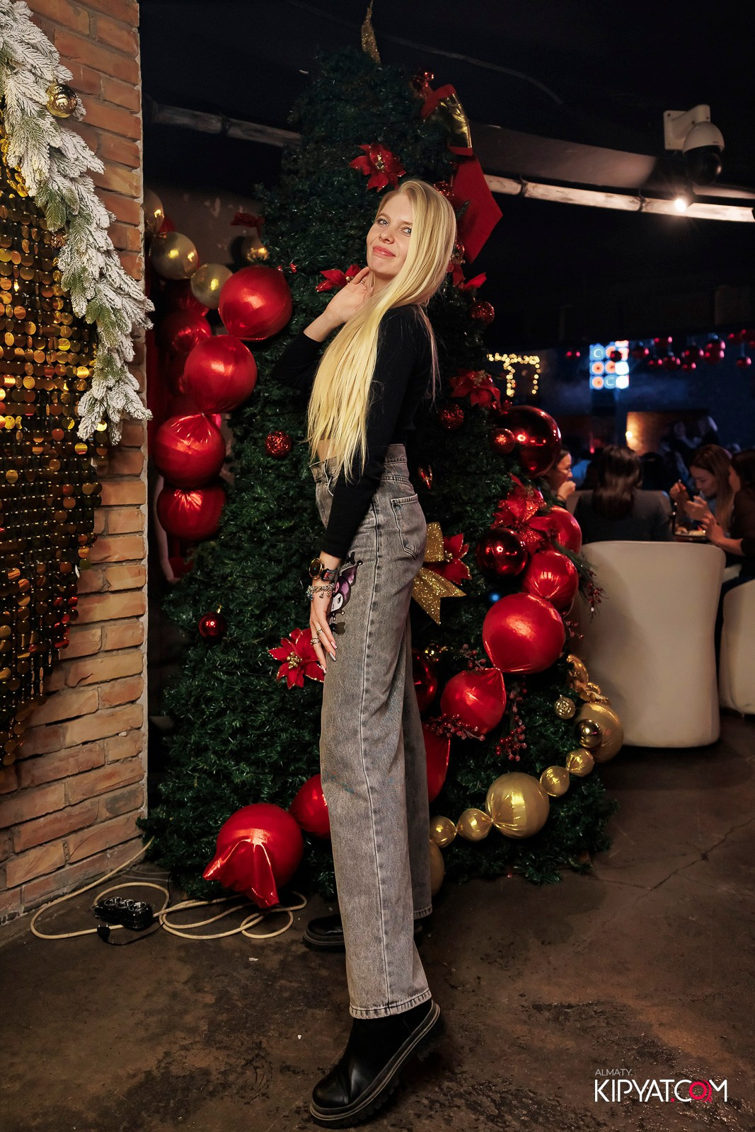 МУЗЫКАЛЬНОЕ ЛОТО В HIT RETRO. КИПЯТКОМ АЛМАТЫ! Фотосъемка мероприятий в Алматы