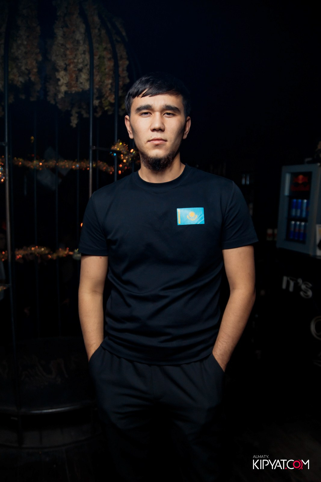 UYAT EMES BAR. КИПЯТКОМ АЛМАТЫ!