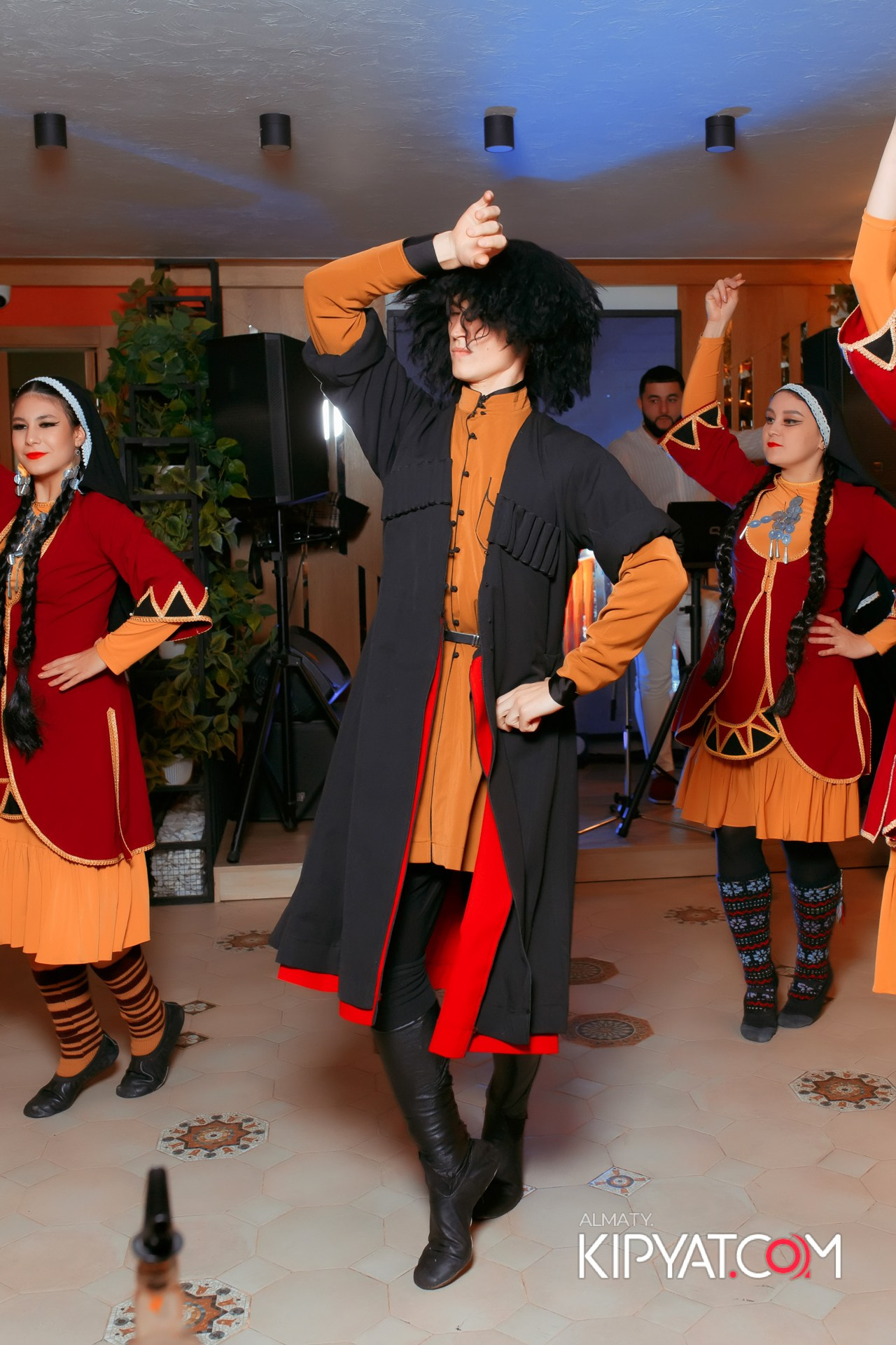 MODI RESTORANCHIK. КИПЯТКОМ АЛМАТЫ!