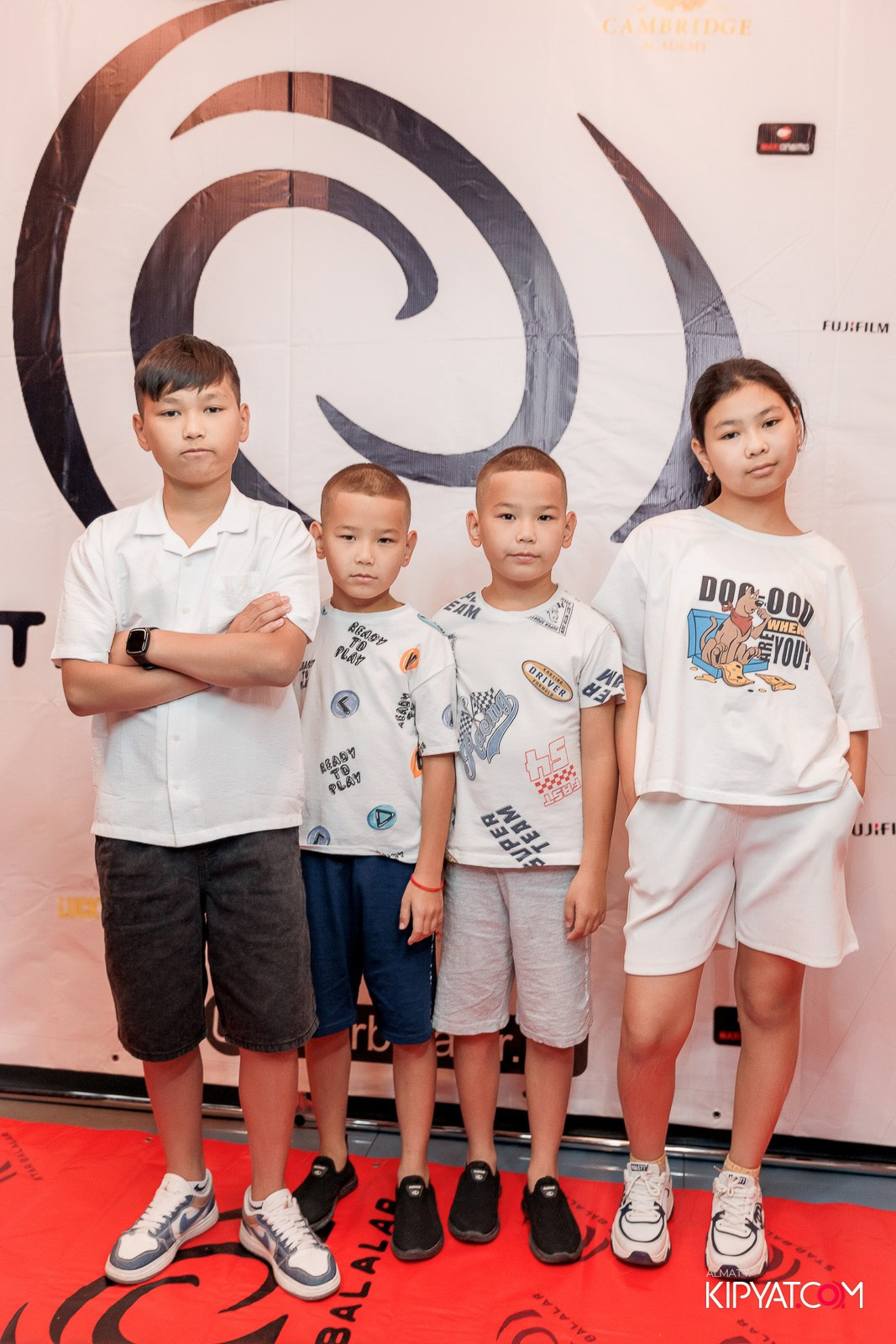 ПРЕЗЕНТАЦИЯ 10 ГРУППЫ КИНОПРОЕКТА STARBALALAR. КИПЯТКОМ АЛМАТЫ!