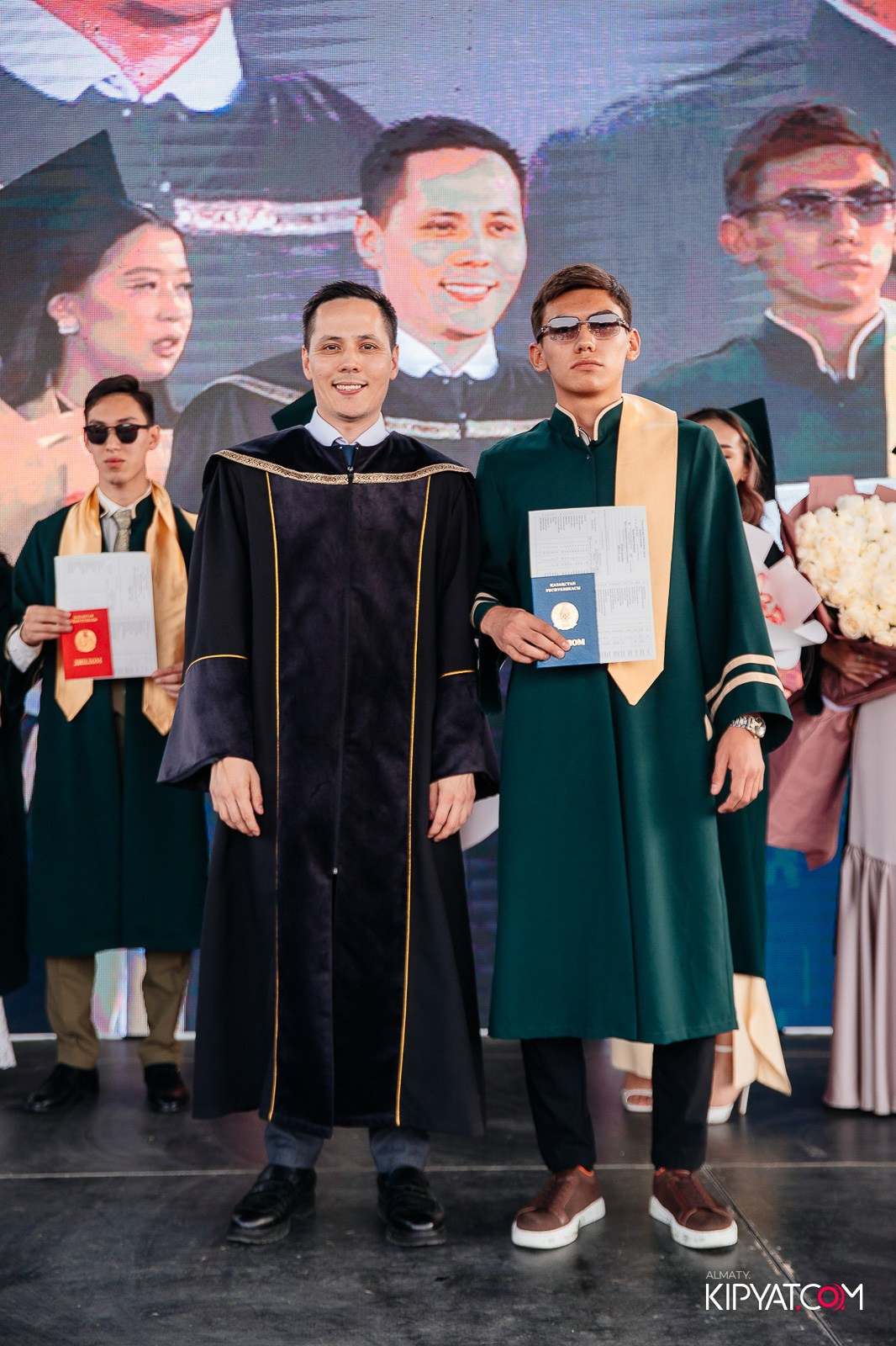 ВРУЧЕНИЕ ДИПЛОМОВ — НАРХОЗ КОЛЛЕДЖ. Part 3. КИПЯТКОМ АЛМАТЫ!