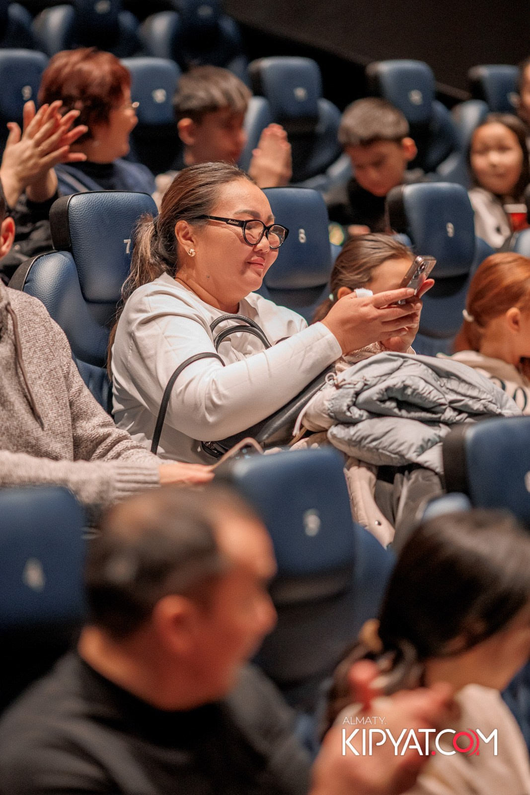 ПРЕЗЕНТАЦИЯ 8 ГРУППЫ КИНОПРОЕКТА «STARBALALAR». КИПЯТКОМ АЛМАТЫ!