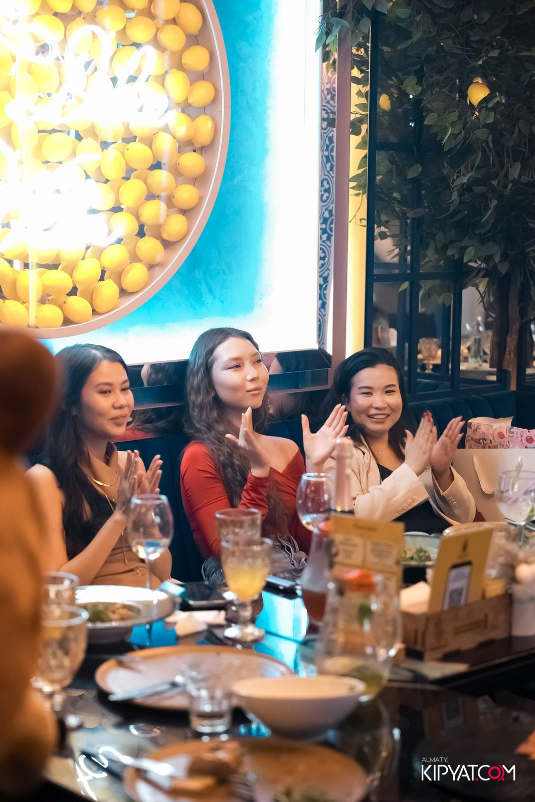 УХО И МЕДВЕДЬ НА ГАГАРИНА. КИПЯТКОМ АЛМАТЫ!