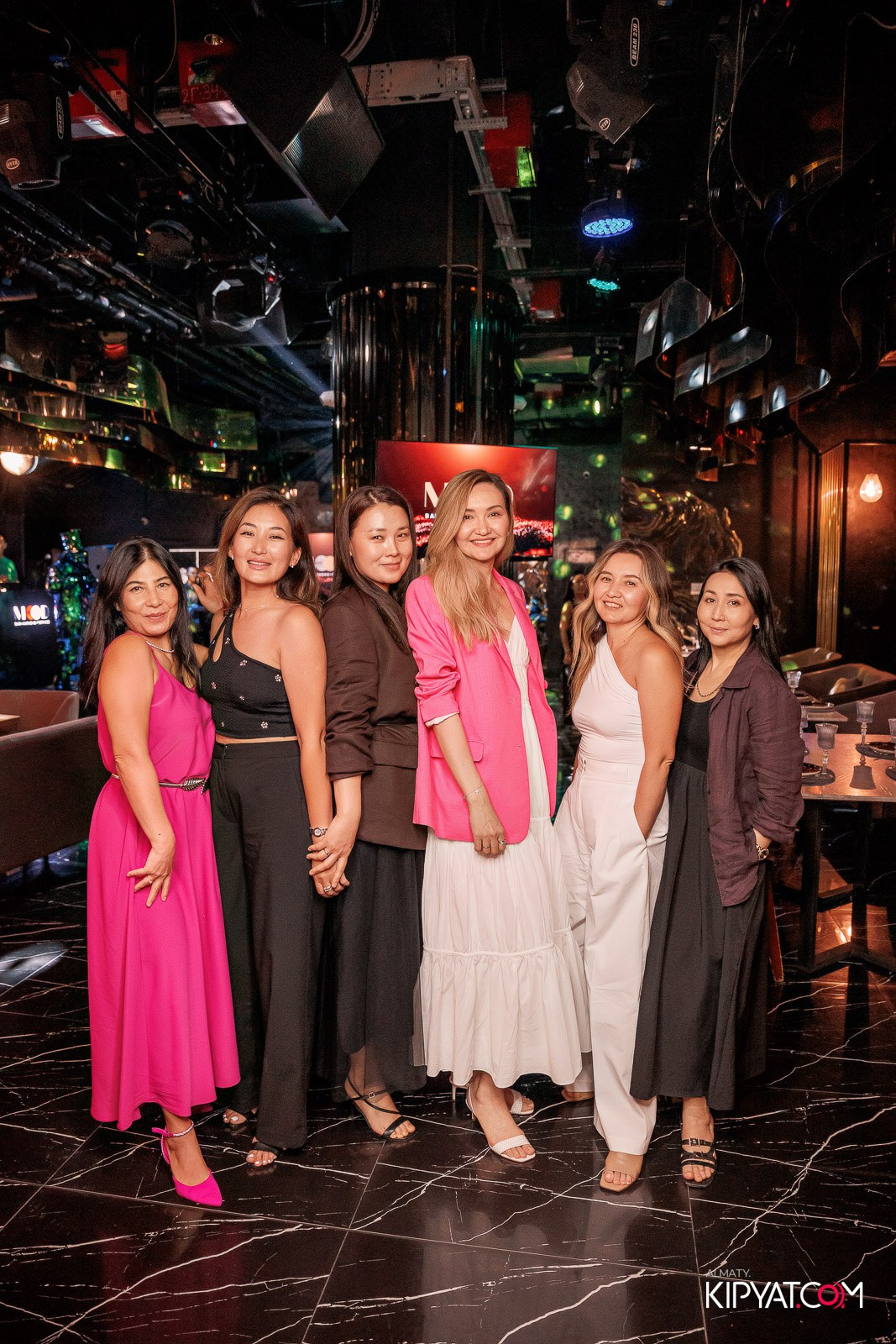 MOOD KARAOKE & TERRACE. КИПЯТКОМ АЛМАТЫ!