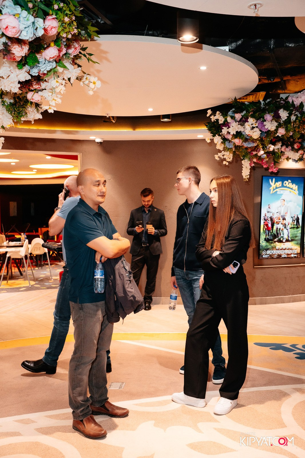 ЗАКРЫТЫЙ ПОКАЗ ФИЛЬМА «ВСЕ НА МОСЛЫ. БИТВА ПОКОЛЕНИЙ». КИПЯТКОМ АЛМАТЫ!