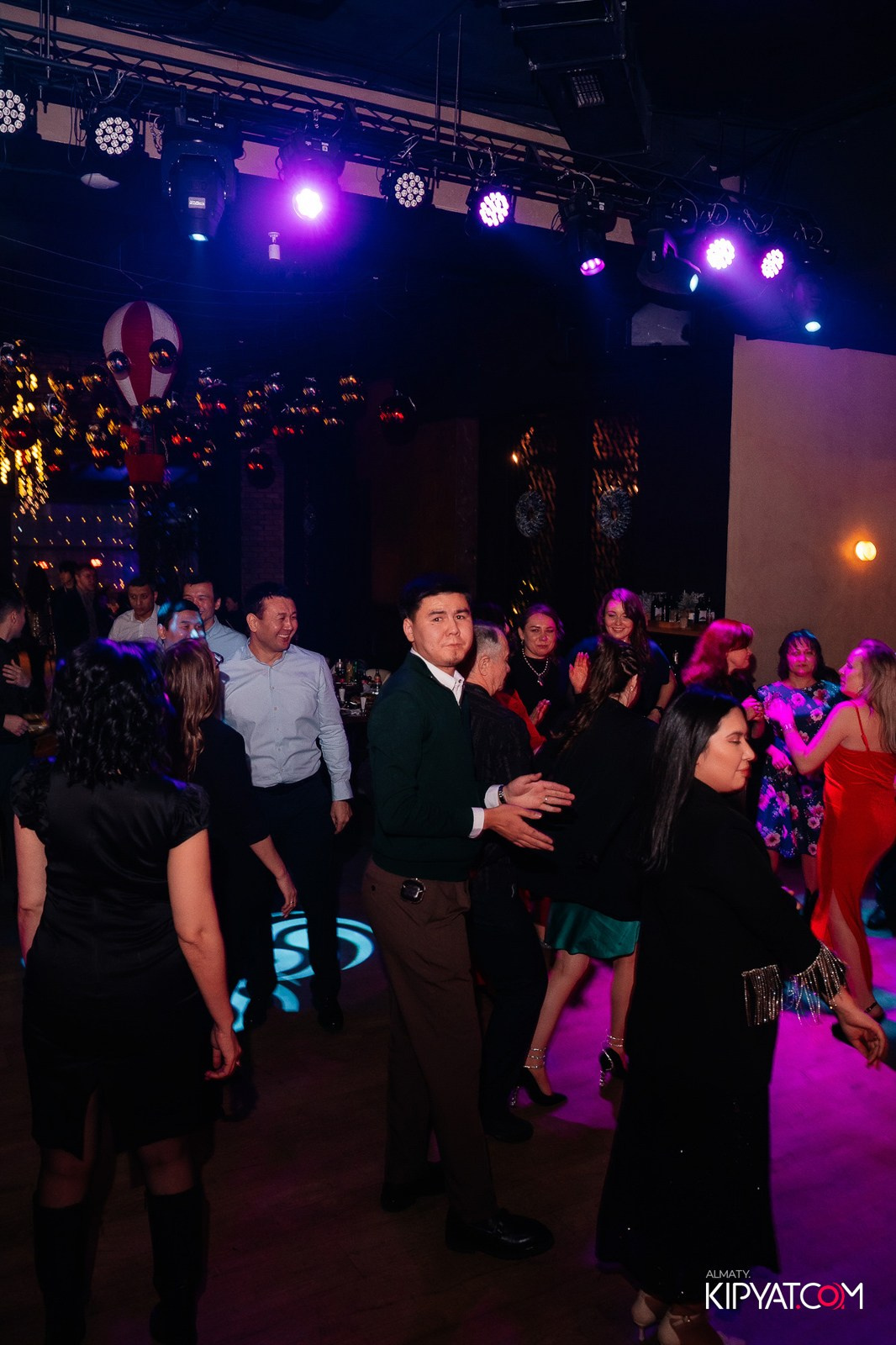 ZIYAFET MEAT HOUSE. КИПЯТКОМ АЛМАТЫ!