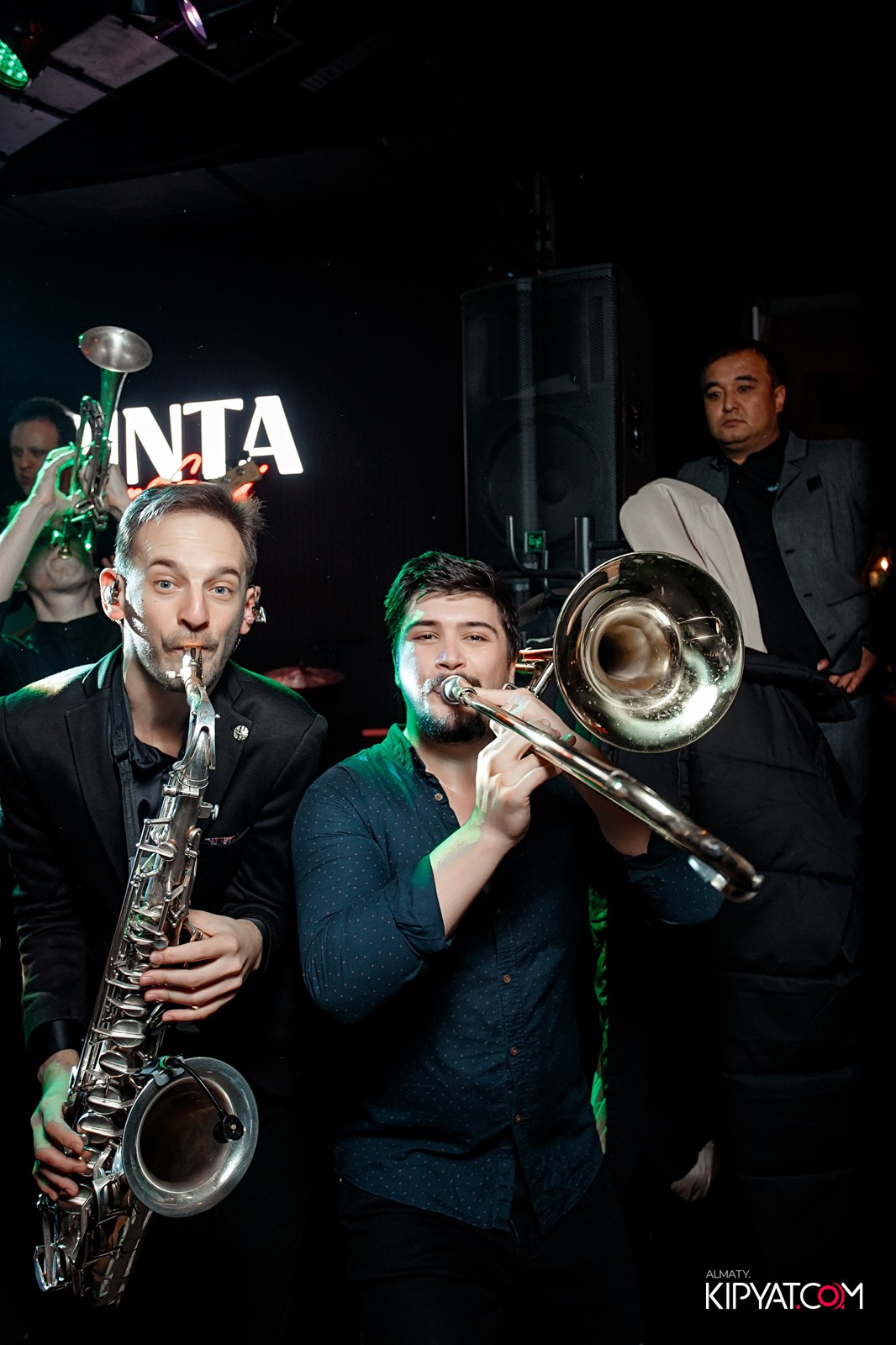 ПИНТА НА ДОСТЫК. КИПЯТКОМ АЛМАТЫ!