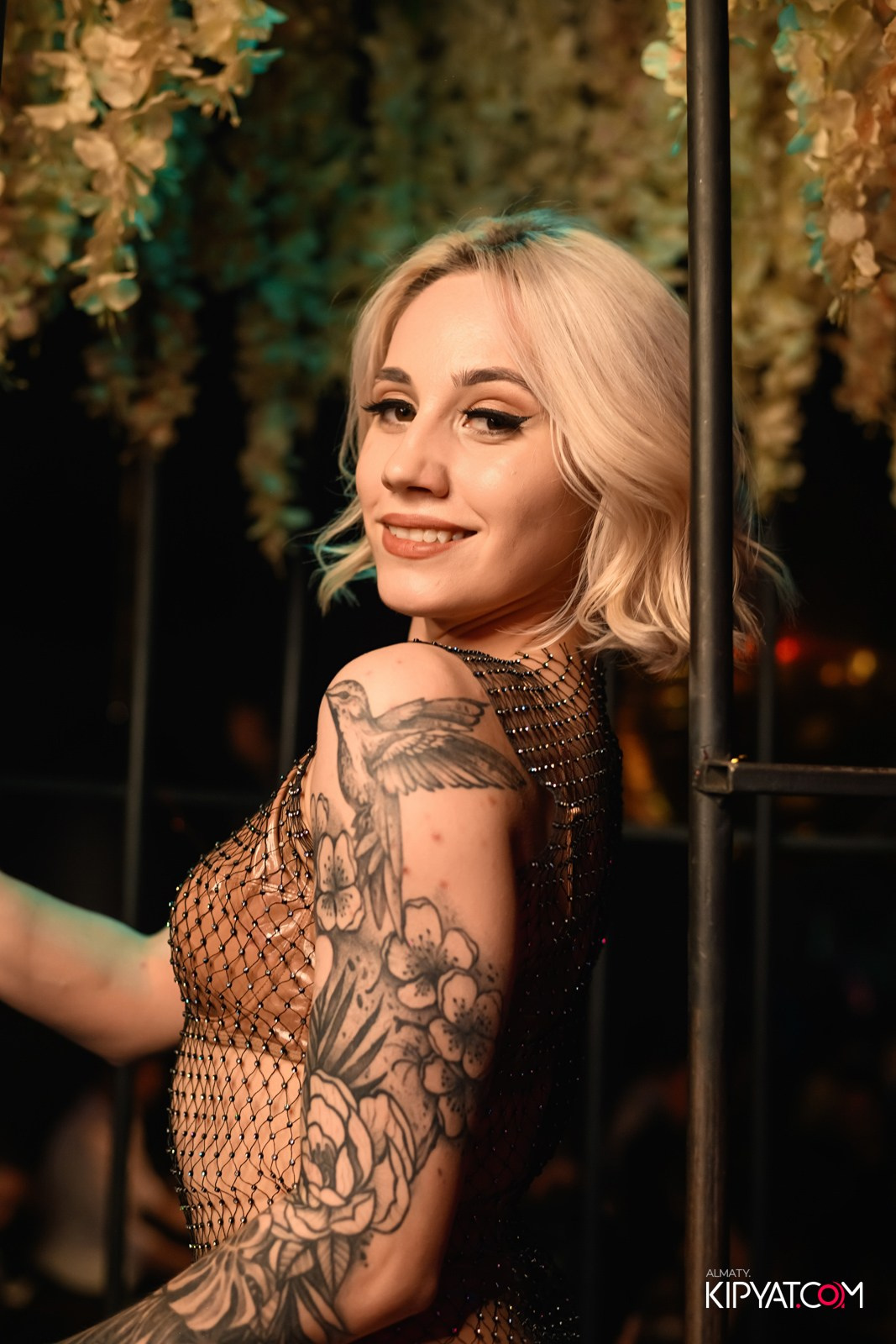 UYAT EMES BAR. КИПЯТКОМ АЛМАТЫ!