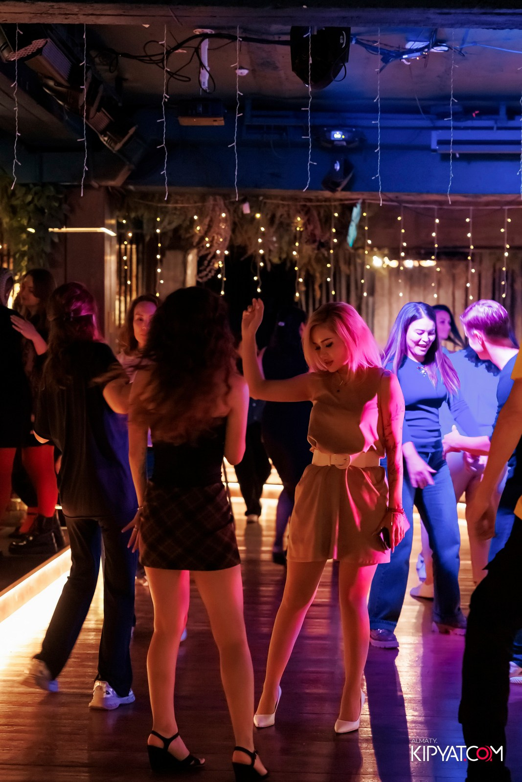 MUNCHEN PUB. КИПЯТКОМ АЛМАТЫ!