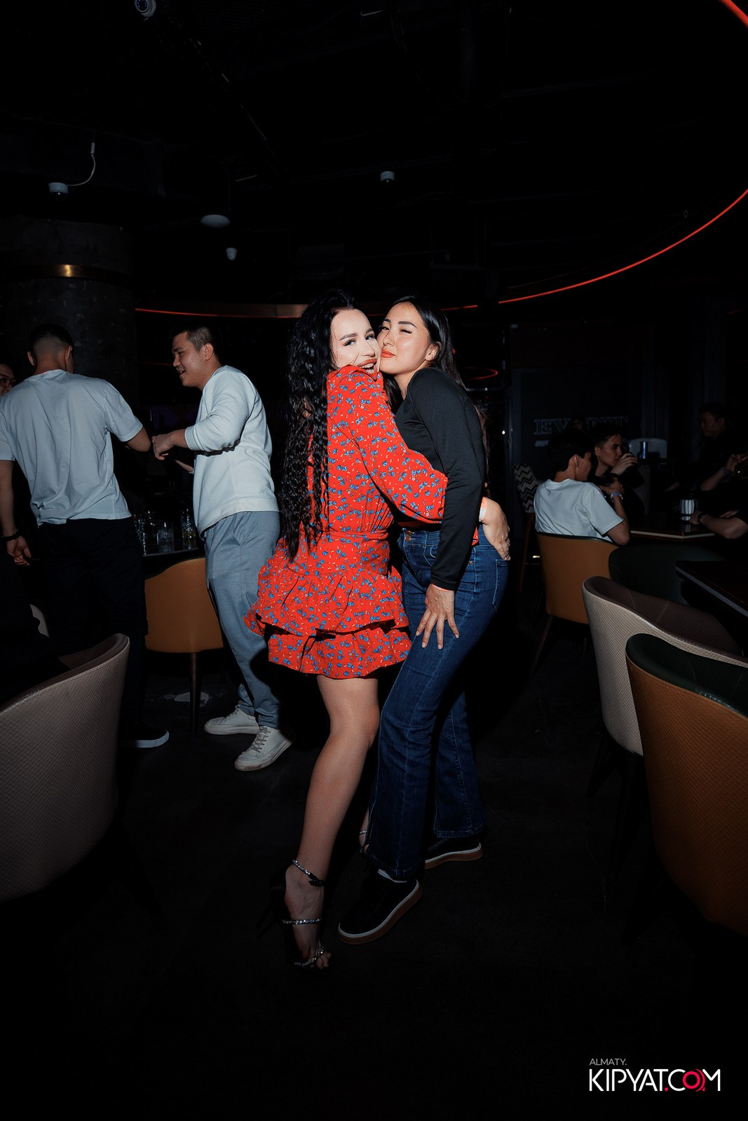 EVENT BAR. КИПЯТКОМ АЛМАТЫ!