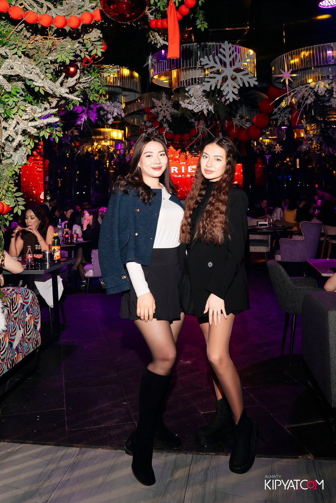 FRIENDS BAR & TERRACE. КИПЯТКОМ АЛМАТЫ! Фотосъемка мероприятий в Алматы