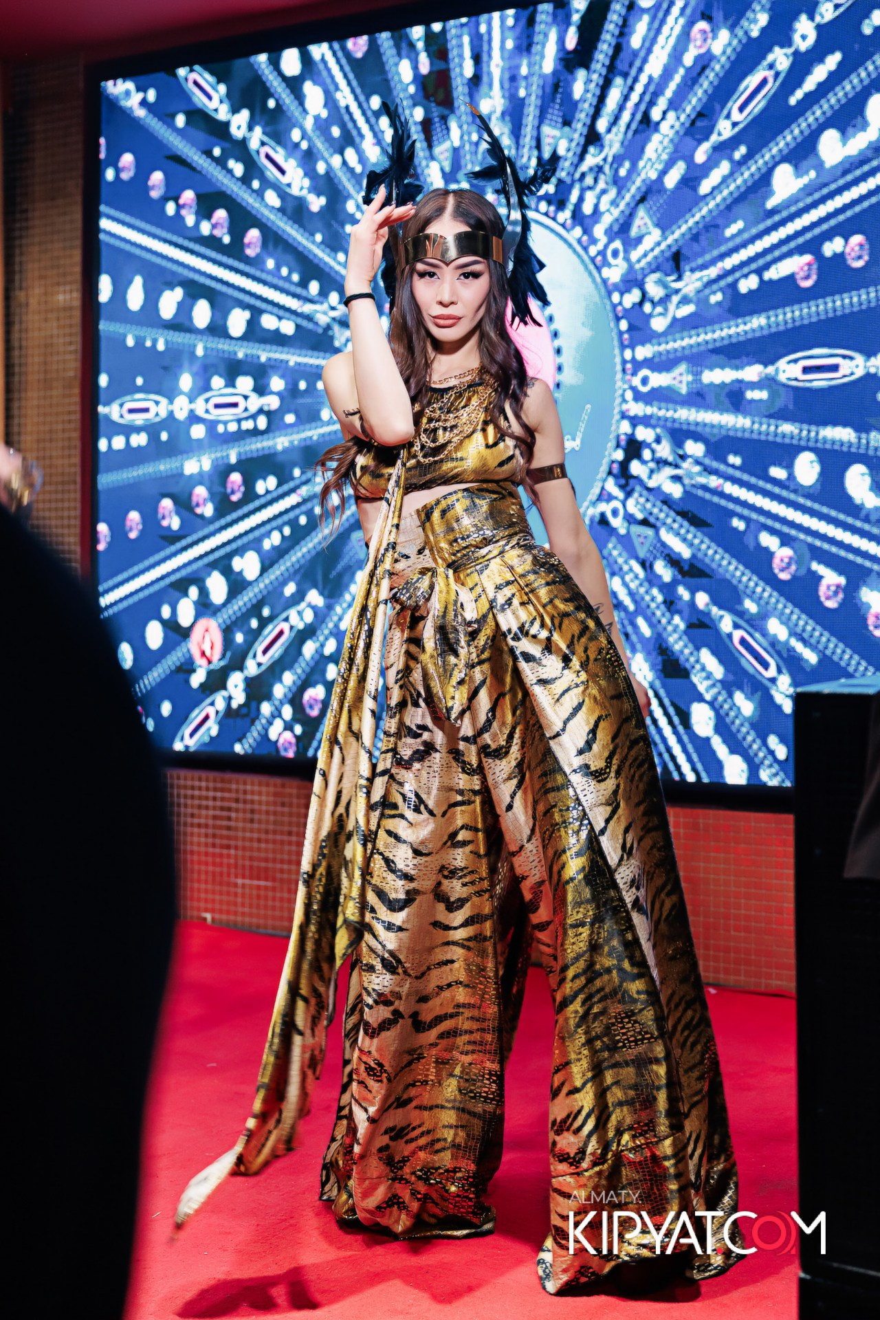 ЗАЯ НА БИС!. КИПЯТКОМ АЛМАТЫ!