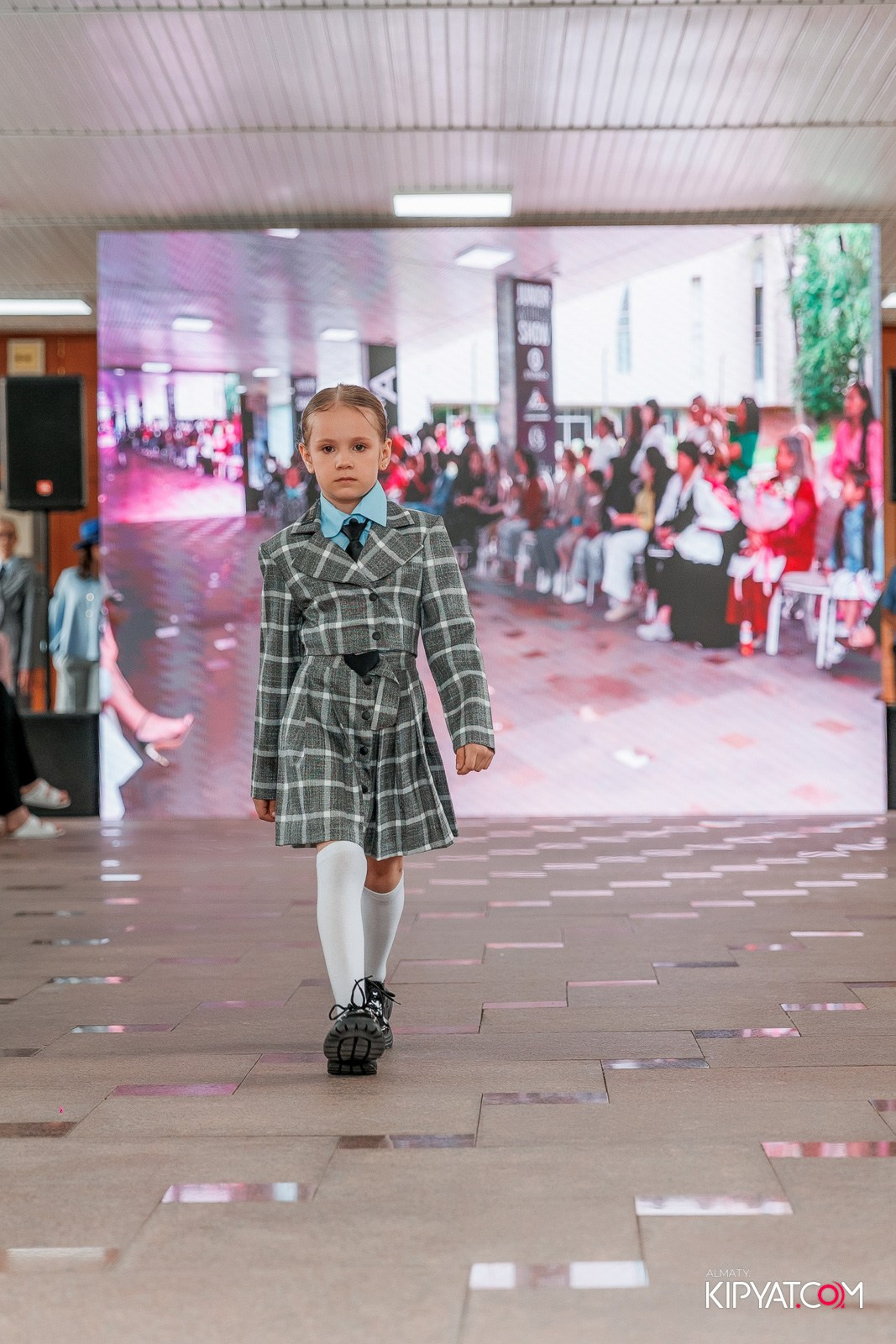 JUNIOR FASHION SHOW. КИПЯТКОМ АЛМАТЫ!