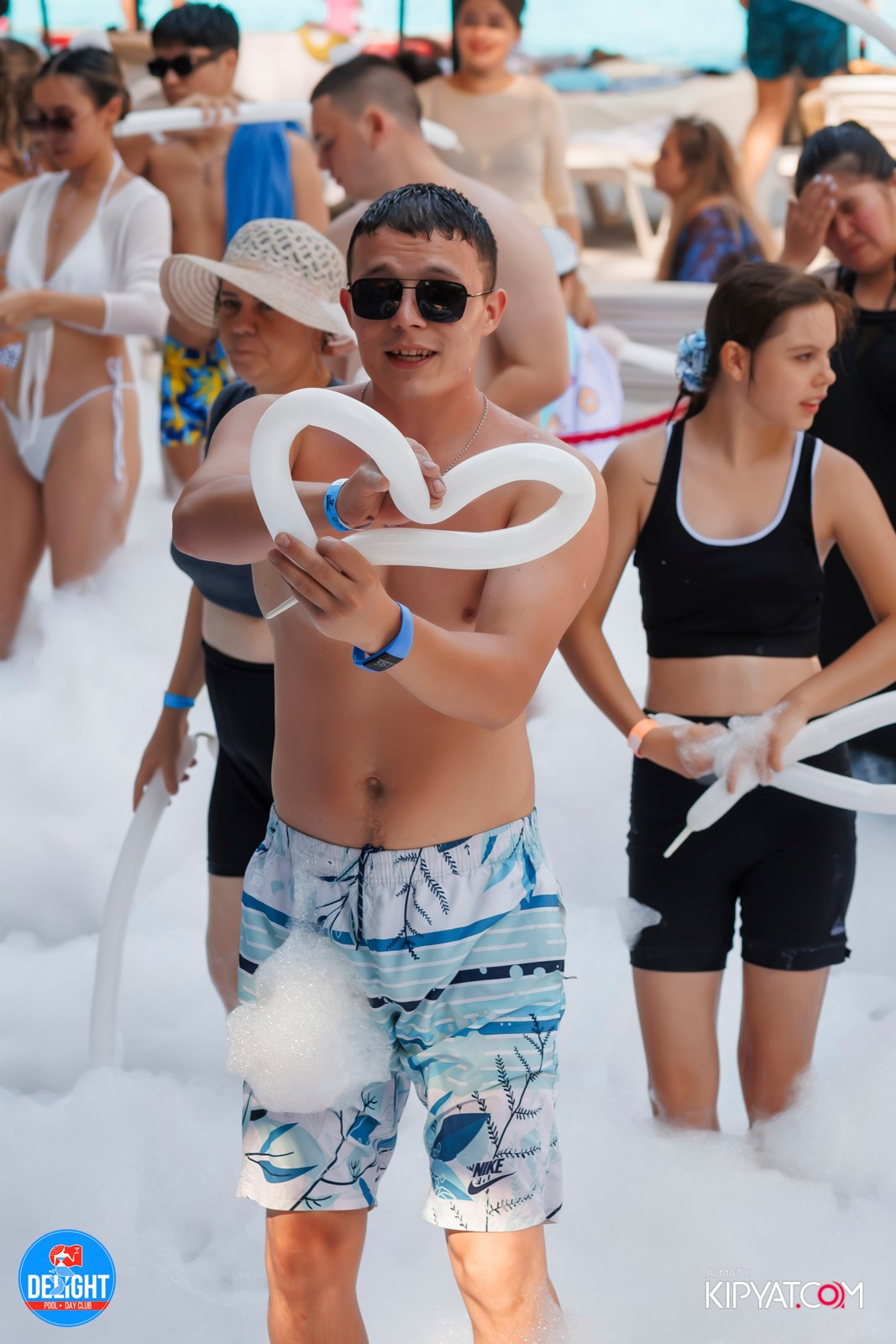 WHITE PARTY — DELIGHT POOL DAY CLUB. КИПЯТКОМ АЛМАТЫ! Фотосъемка мероприятий в Алматы