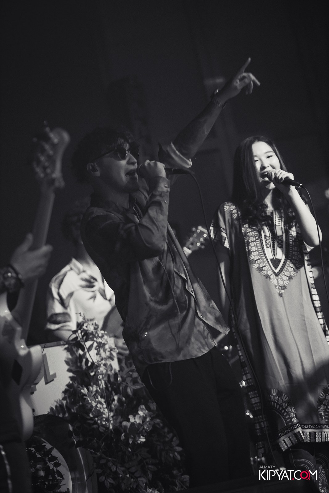 FRIENDS BAR & TERRACE. КИПЯТКОМ АЛМАТЫ!