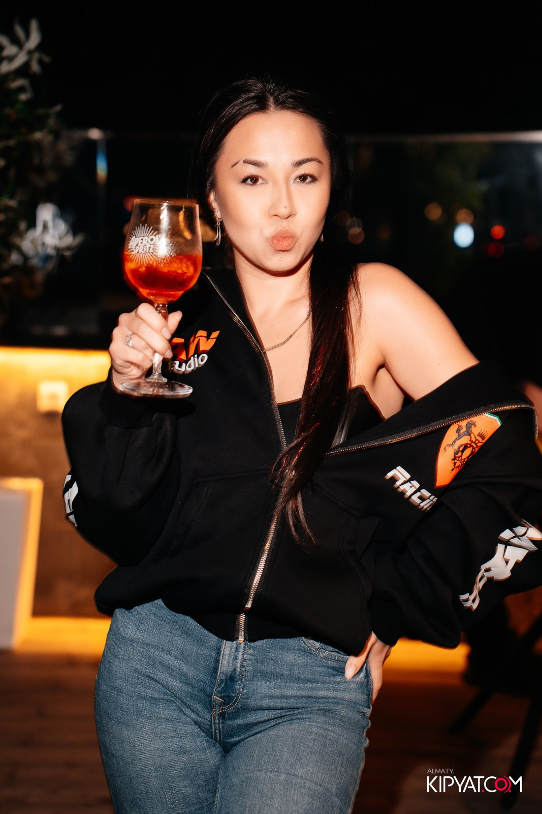 ОФИЦИАЛЬНОЕ ОТКРЫТИЕ ЛЕТНЕЙ ТЕРРАСЫ «TO THE MOON LOUNGE & HOOKAH». КИПЯТКОМ АЛМАТЫ!