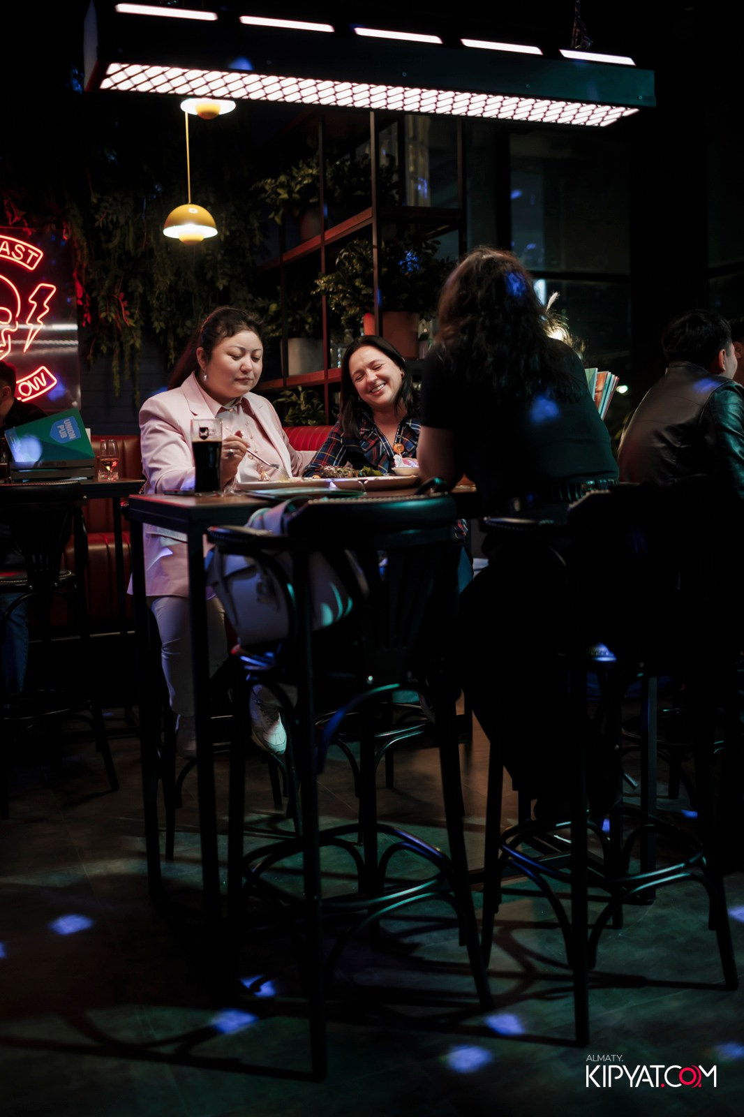 UNION PUB. КИПЯТКОМ АЛМАТЫ! Фотосъемка мероприятий в Алматы