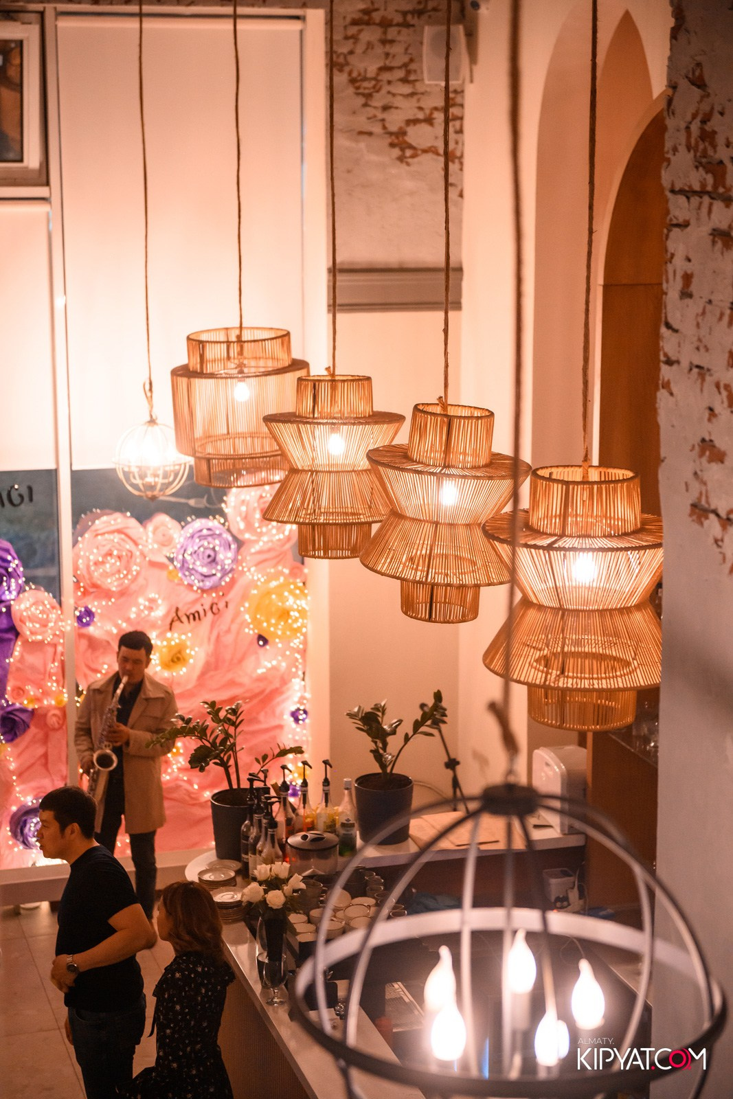 РЕСТОРАН AMICHI. КИПЯТКОМ АЛМАТЫ!