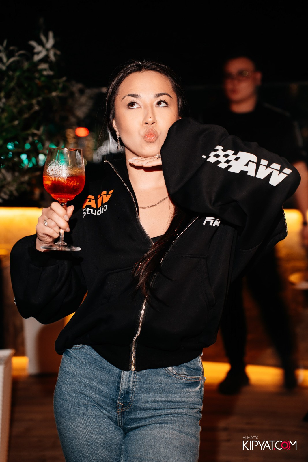 ОФИЦИАЛЬНОЕ ОТКРЫТИЕ ЛЕТНЕЙ ТЕРРАСЫ «TO THE MOON LOUNGE & HOOKAH». КИПЯТКОМ АЛМАТЫ!