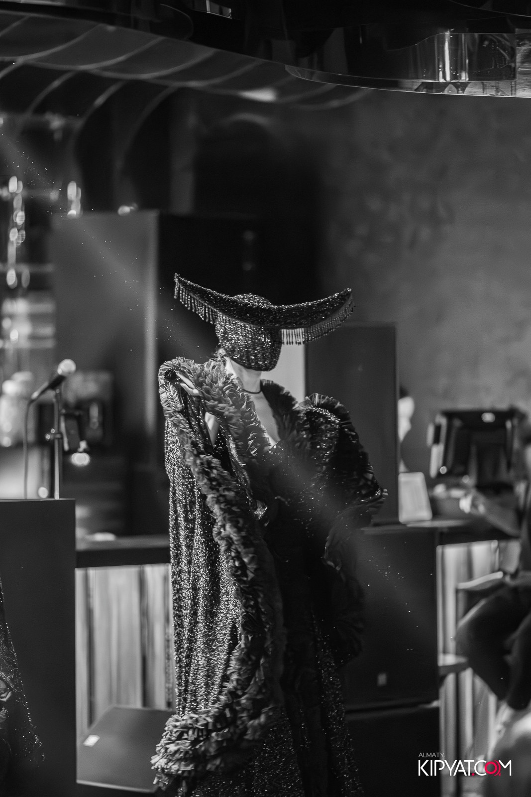 MOOD KARAOKE & TERRACE. КИПЯТКОМ АЛМАТЫ!