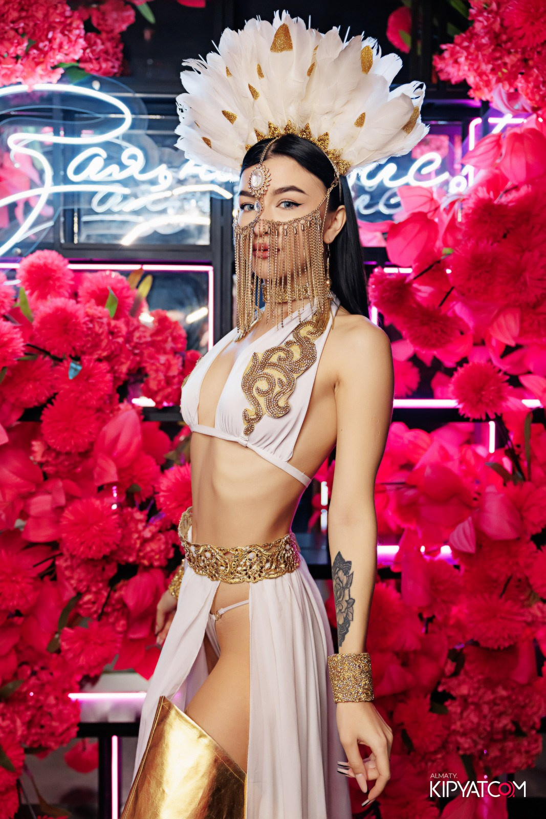 ЗАЯ, НА БИС. КИПЯТКОМ АЛМАТЫ!