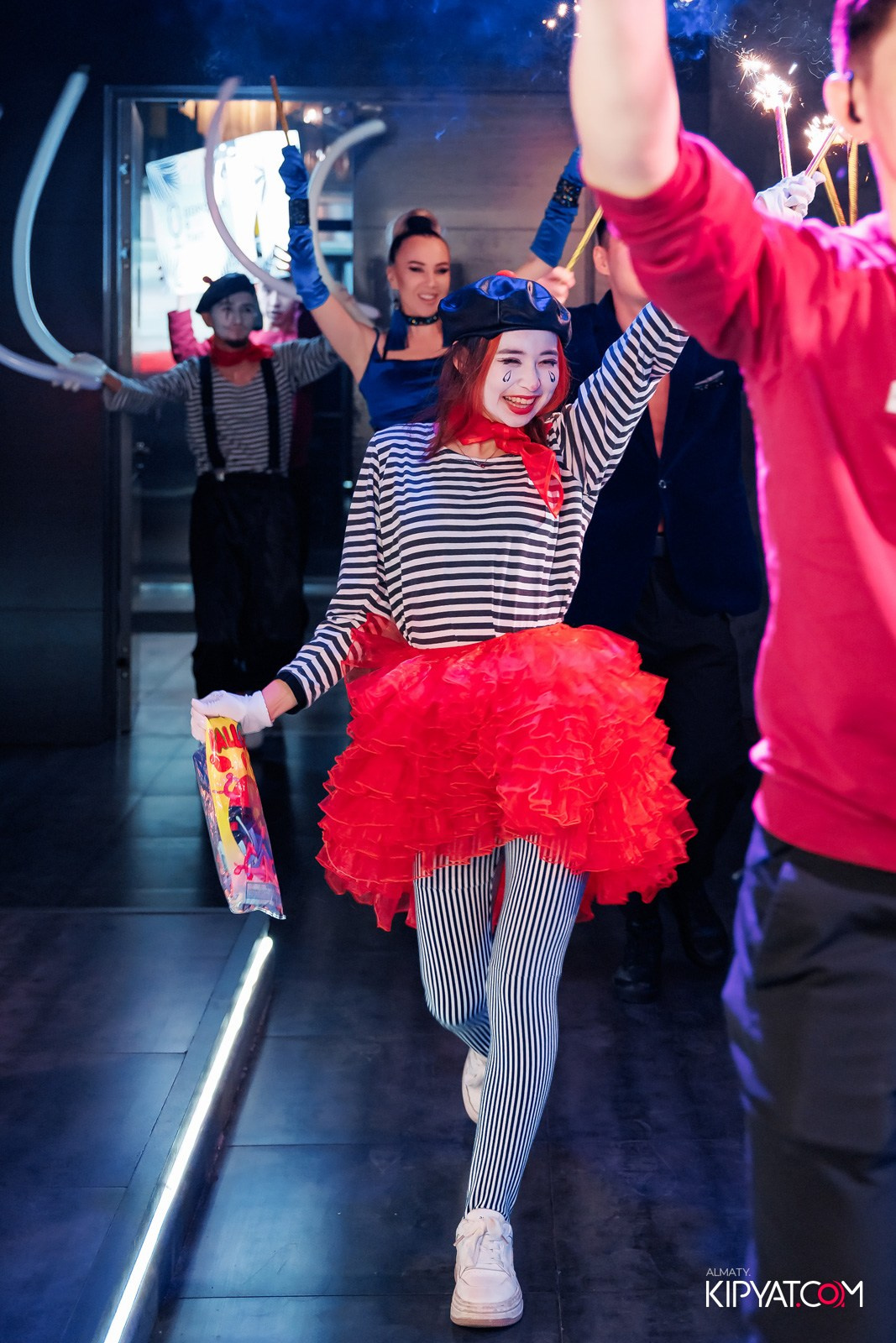 ДОРОГАЯ, Я НЕ ПИЛ. КИПЯТКОМ АЛМАТЫ!