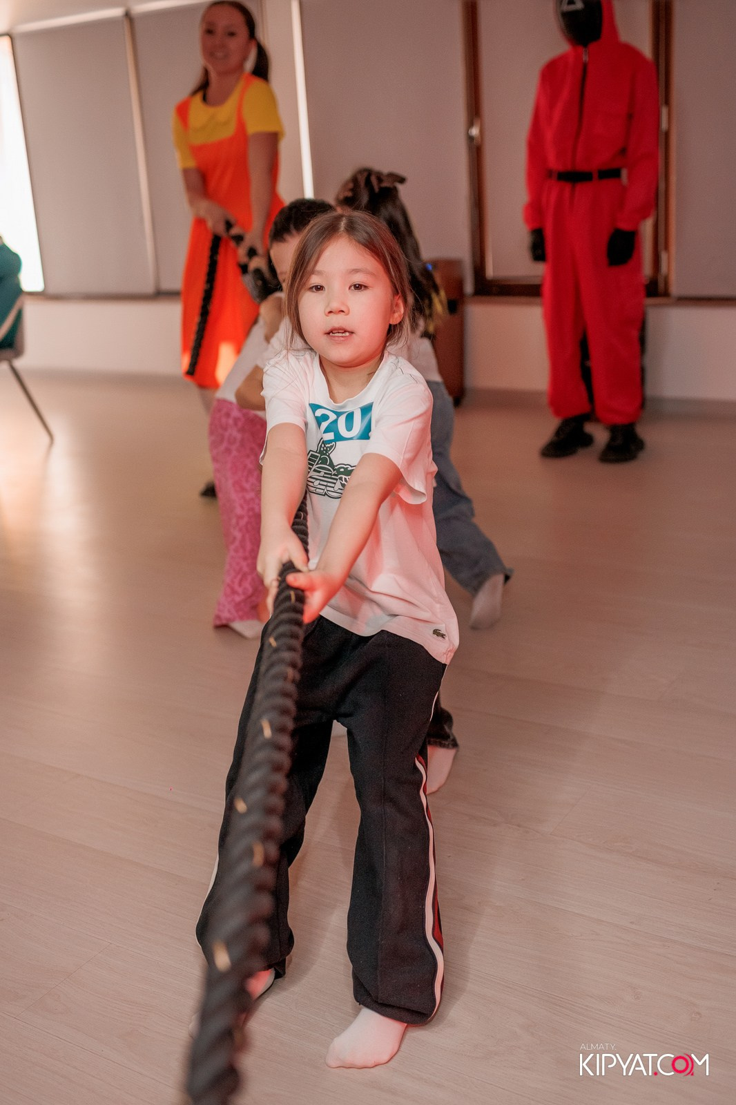 КВЕСТ-ШОУ ALAROVICH / ИГРА В КАЛЬМАРА. КИПЯТКОМ АЛМАТЫ!