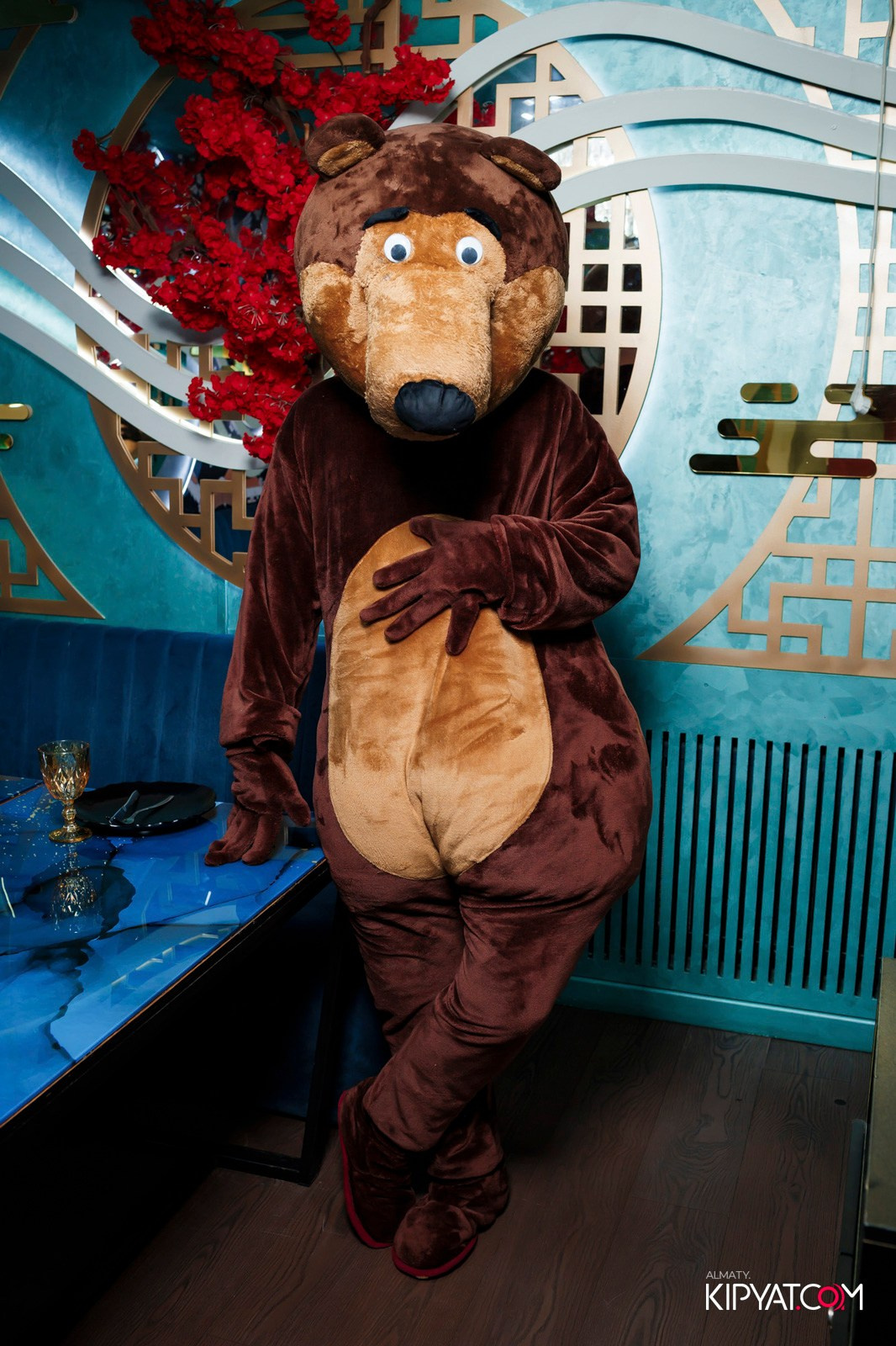 УХО И МЕДВЕДЬ НА ГАГАРИНА. КИПЯТКОМ АЛМАТЫ!