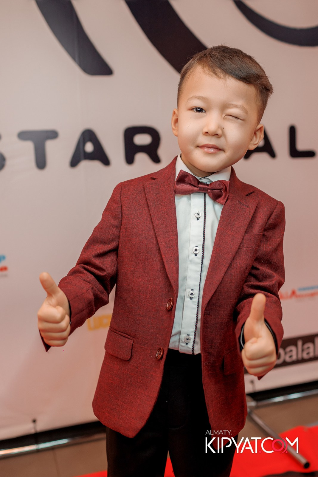 ПРЕЗЕНТАЦИЯ 8 ГРУППЫ КИНОПРОЕКТА «STARBALALAR». КИПЯТКОМ АЛМАТЫ!