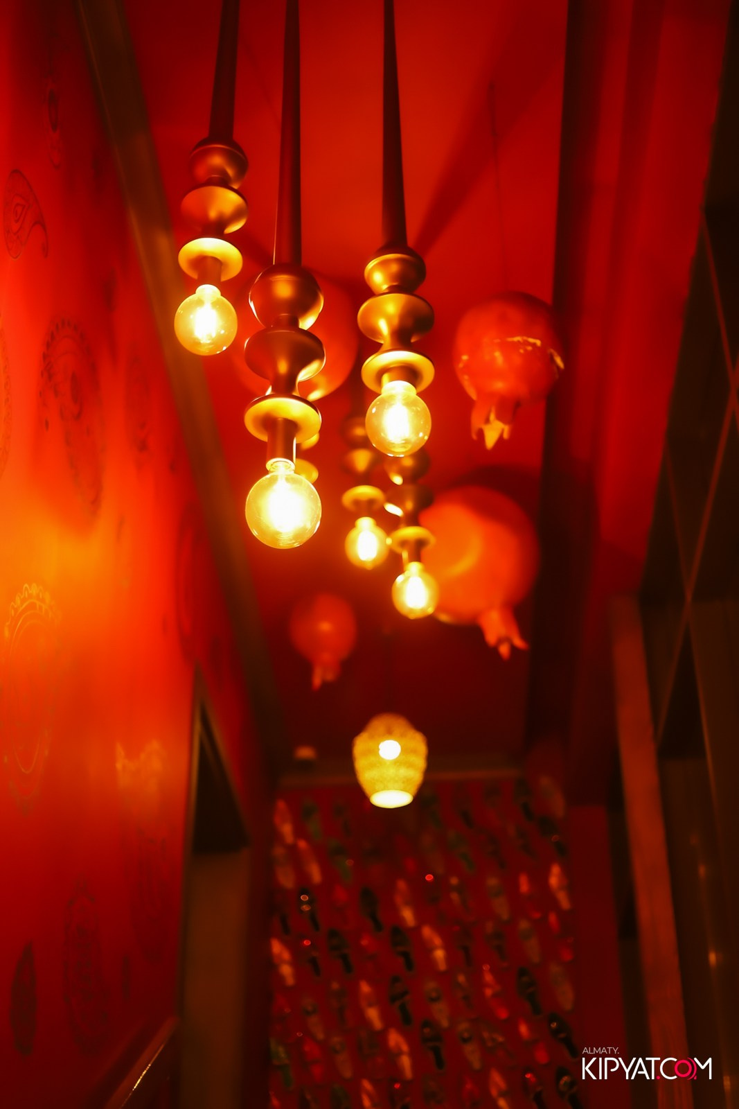 РЕСТОРАН PAVLIN MAVLIN. КИПЯТКОМ АЛМАТЫ!