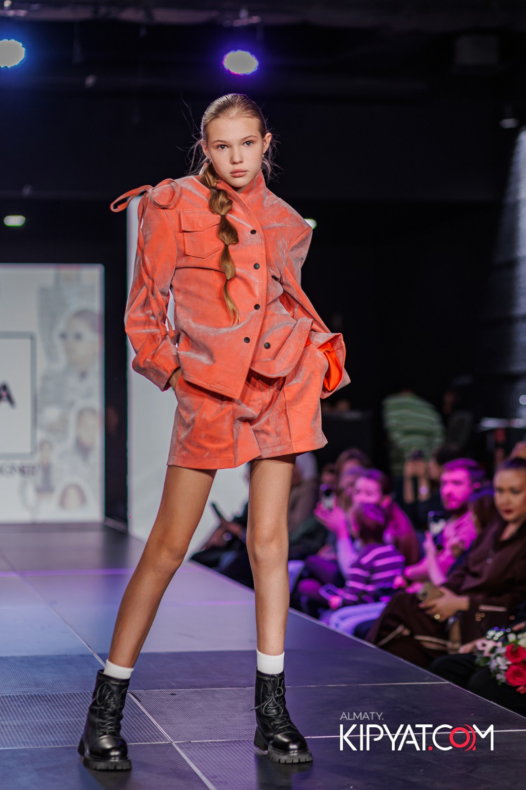 JUNIOR MODELS SHOW В РАМКАХ БЛАГОТВОРИТЕЛЬНОГО ПРОЕКТА МОДА ЗА СЧАСТЬЕ ДЕТЕЙ. КИПЯТКОМ АЛМАТЫ!