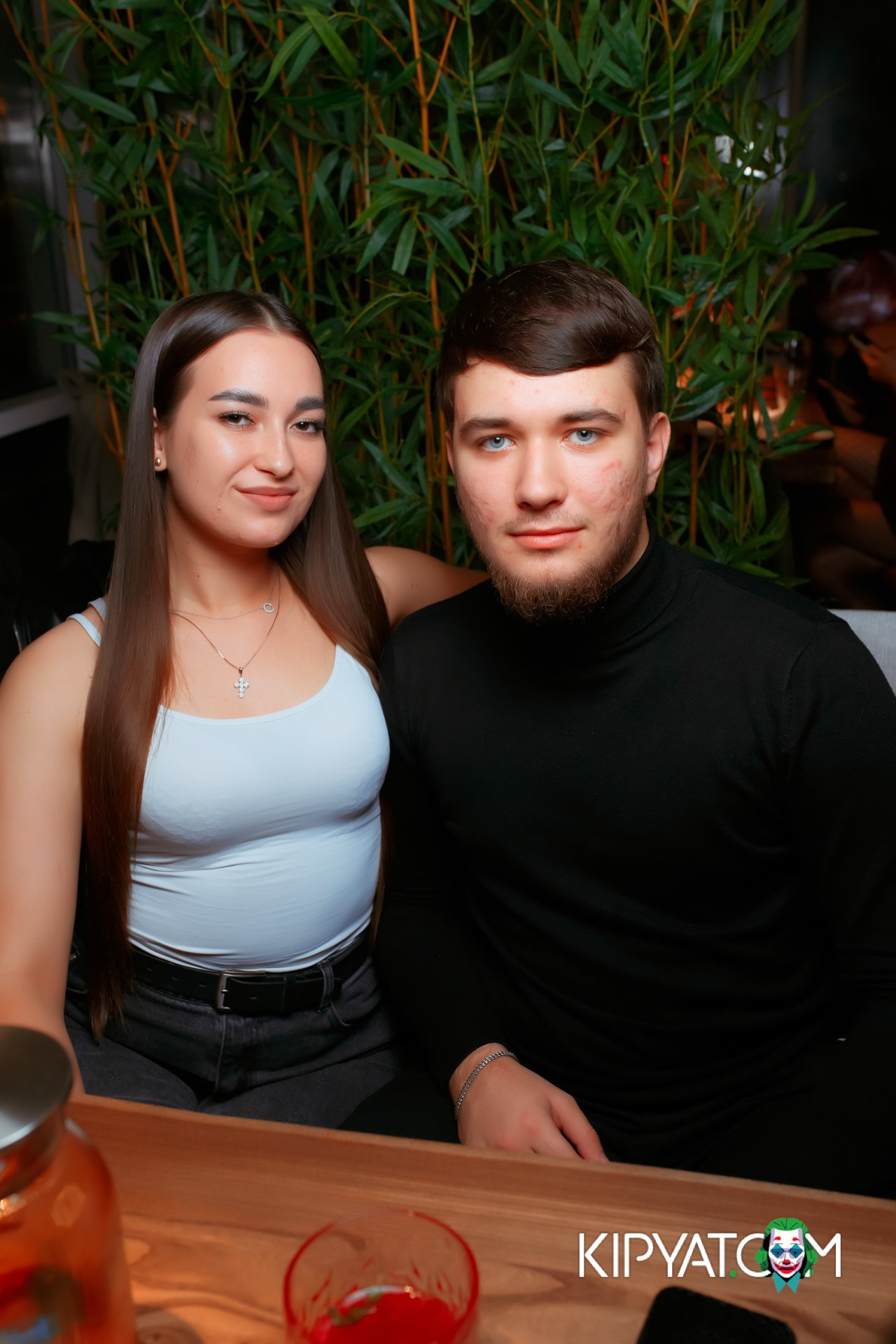 TO HE MOON LOUNGE & HOOKAN. КИПЯТКОМ АЛМАТЫ!