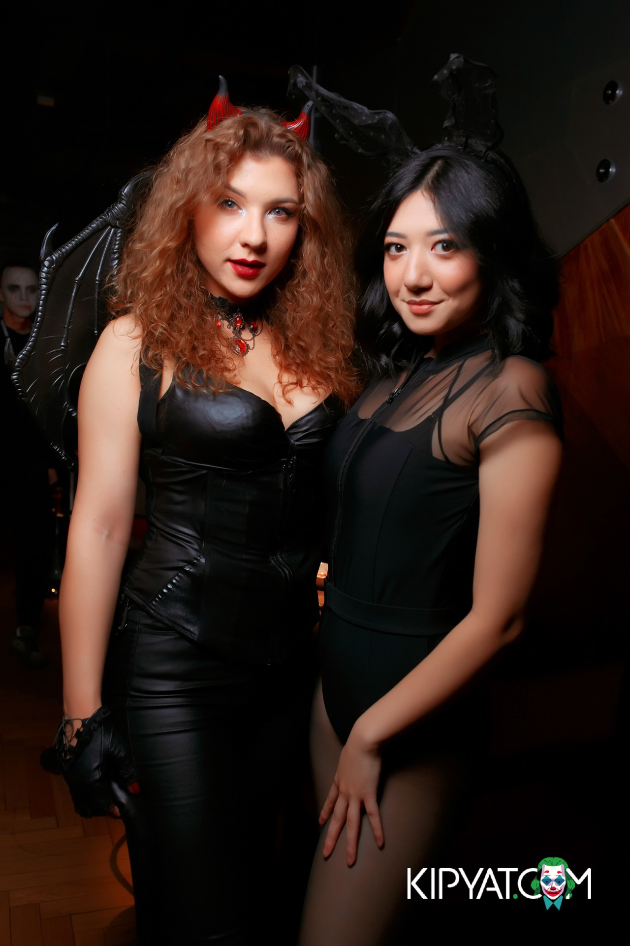 TO HE MOON LOUNGE & HOOKAN. КИПЯТКОМ АЛМАТЫ!