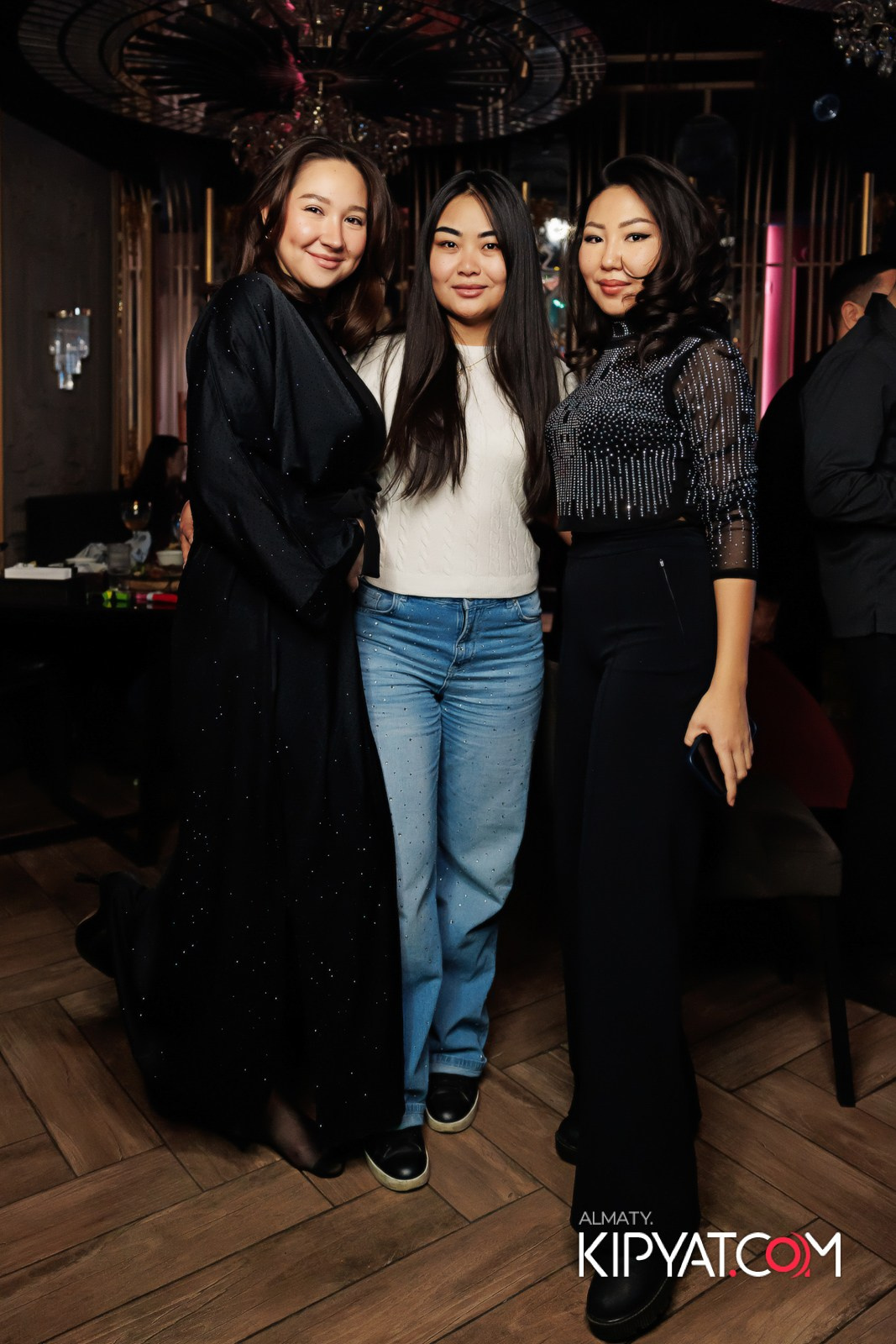 ЗАЯ, НА БИС. КИПЯТКОМ АЛМАТЫ!