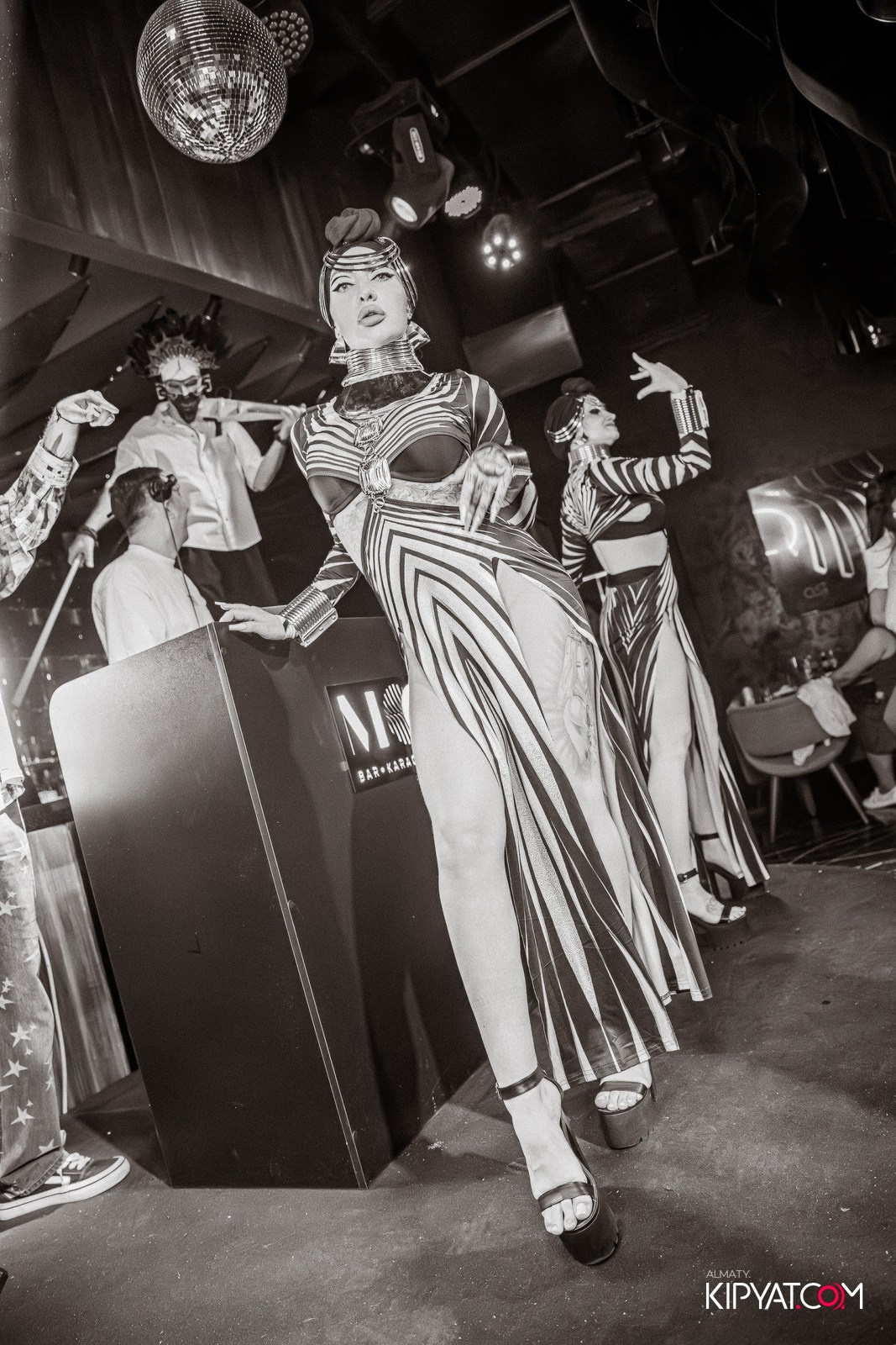 MOOD KARAOKE & TERRACE. КИПЯТКОМ АЛМАТЫ!