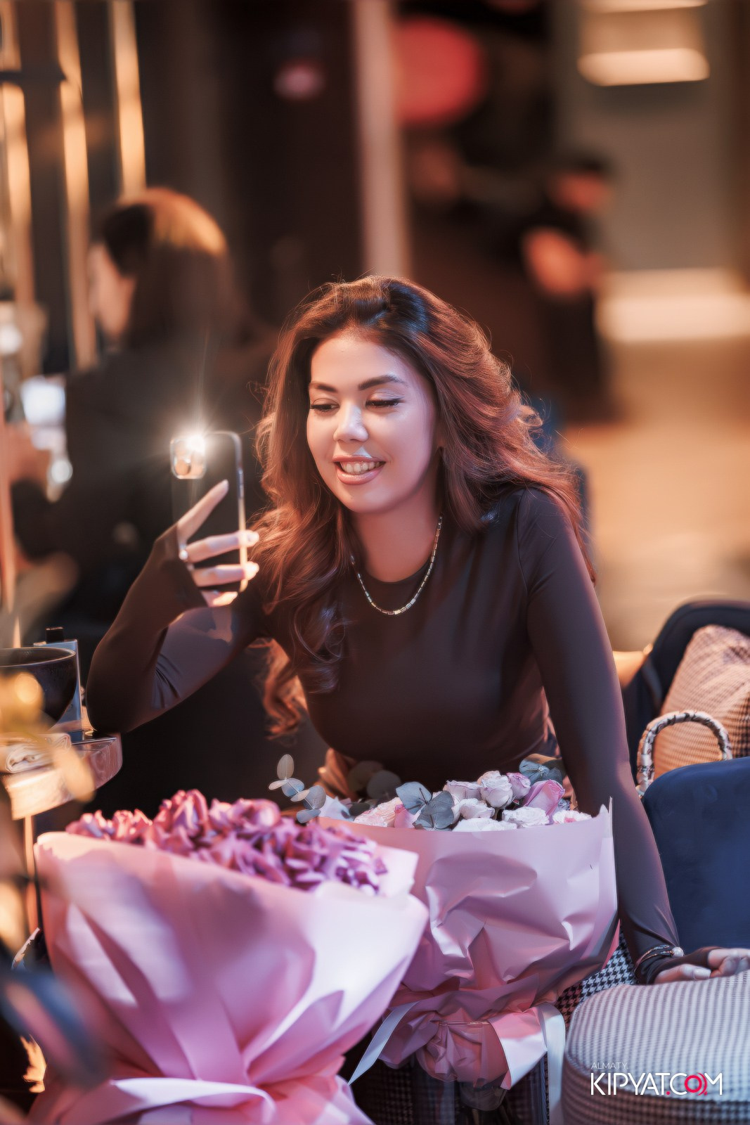 MOOD KARAOKE & TERRACE. КИПЯТКОМ АЛМАТЫ!