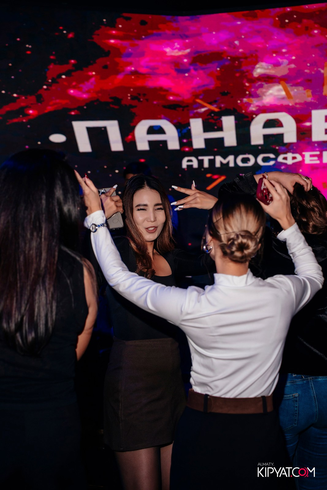 БАР ПАНАЕХАЛИ НА ТОЛЕ БИ. КИПЯТКОМ АЛМАТЫ!