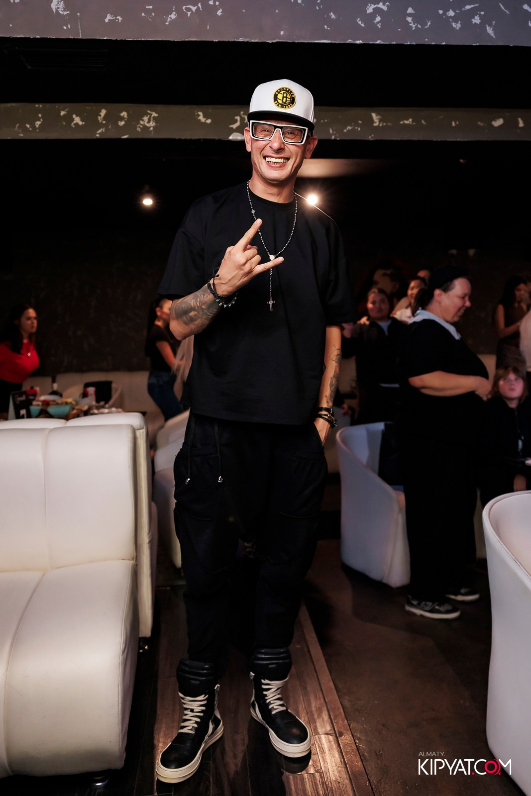 МУЗЫКАЛЬНОЕ ЛОТО В HIT RETRO. КИПЯТКОМ АЛМАТЫ!