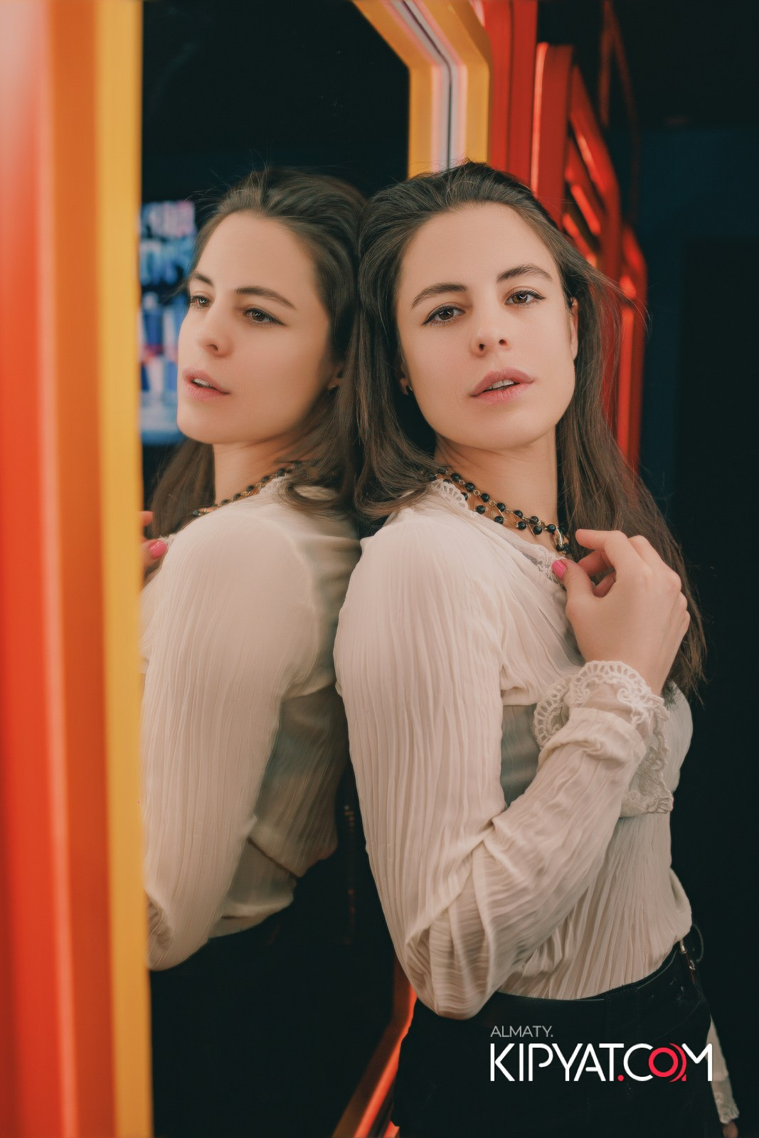 SANTA BARBARA — ПИТ ДЖЕЙСОН (ГР. ПРЕМЬЕР-МИНИСТР) И ИЛЬЯ ЗУДИН (ГР. ДИНАМИТ) НА ПРЕДНОВОГОДНЕЙ ВЕЧЕРИНКЕ. КИПЯТКОМ АЛМАТЫ!