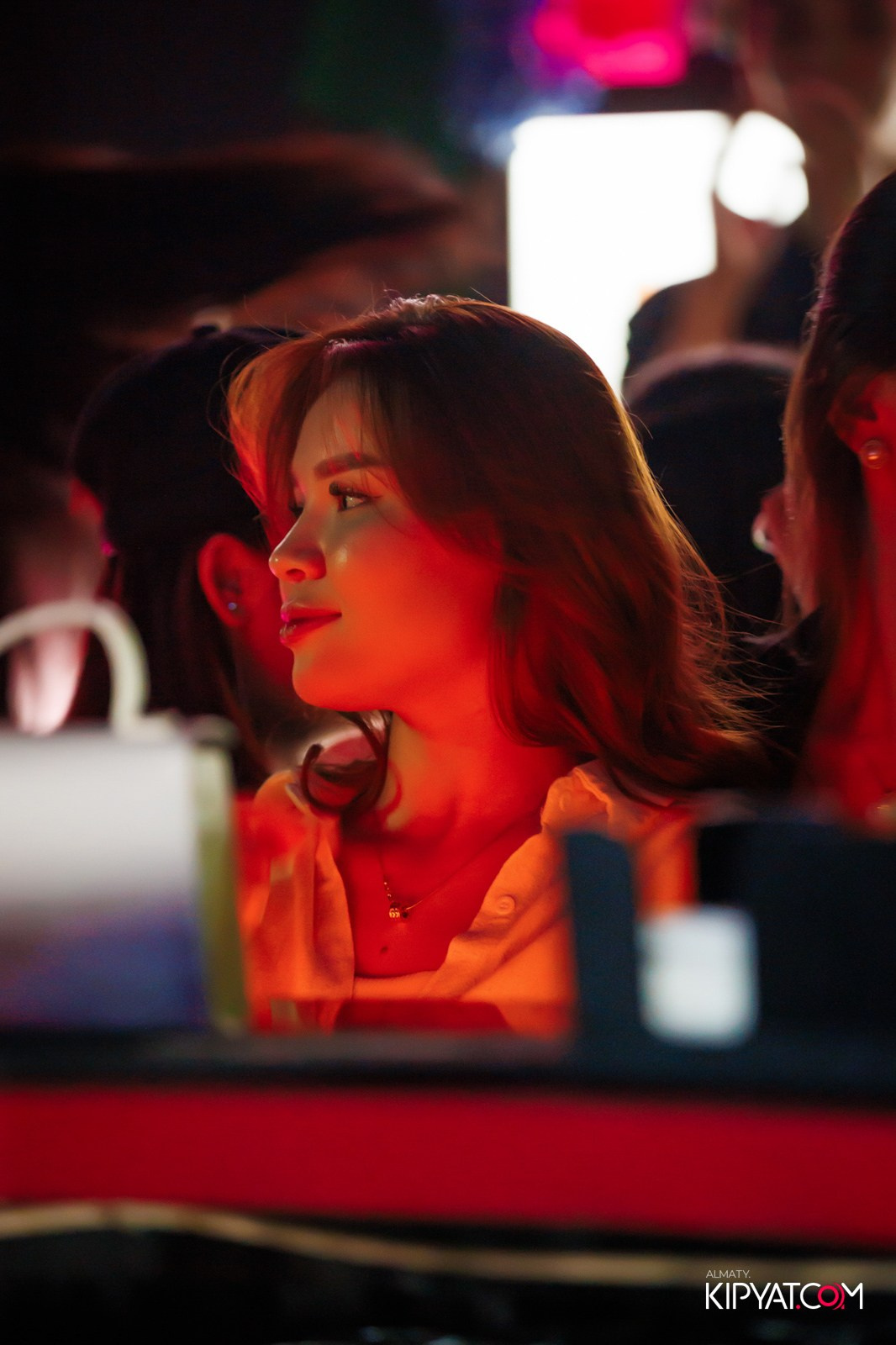 UYAT EMES BAR. КИПЯТКОМ АЛМАТЫ!