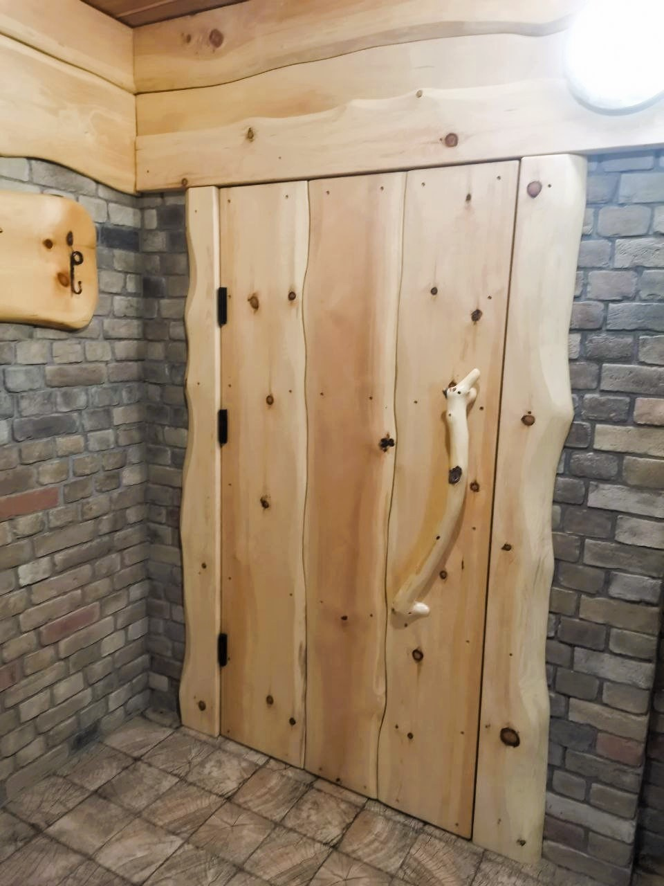 ДВЕРИ. Строительство, отделка и реставрация деревянных домов в Москве и М.О