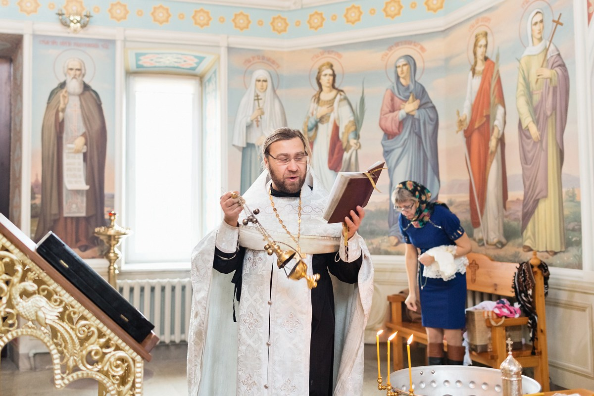 КРЕЩЕНИЕ ЕСЕНИИ И ВАСИЛИСЫ. Семейный фотограф новорождённых в Серпухове Юлия Новикова +79637785957