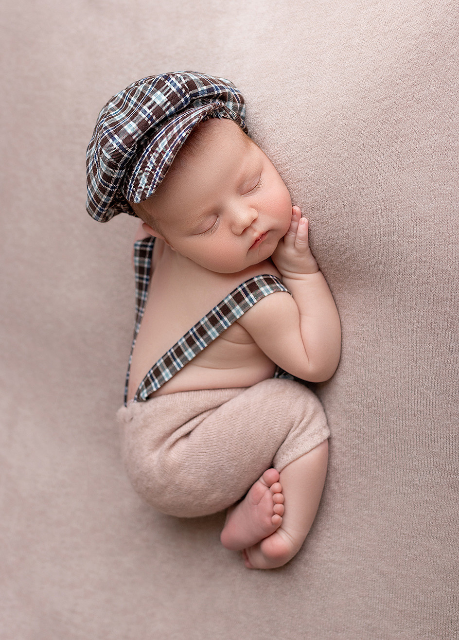 Newborn съёмка Фёдора. Фотограф новорождённых и малышей до года в Москве и Московской области