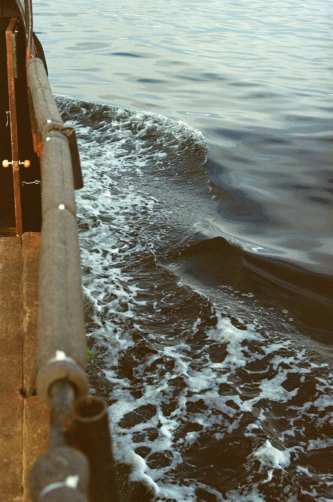 Teriberka (Murmansk). Another person Pavel Potseluev. A photographer in 2025