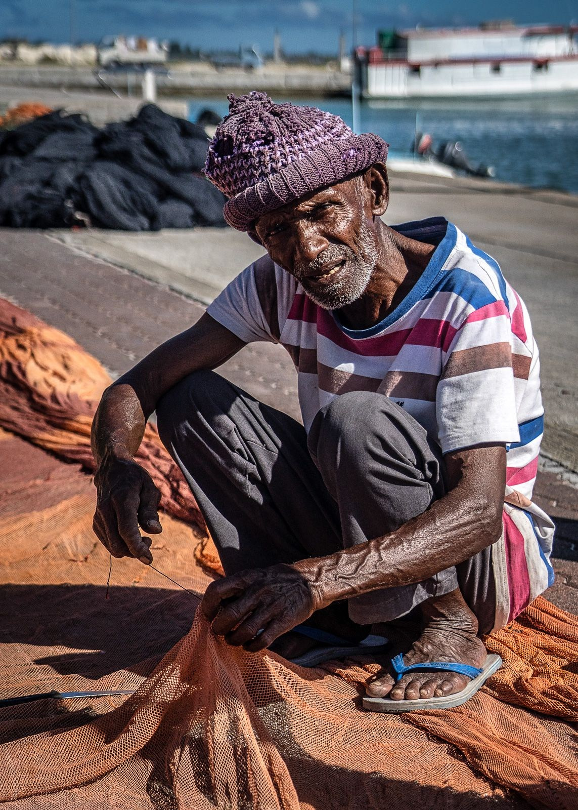 Незнакомцы, незнакомки. Фотограф Владимир Остапенко