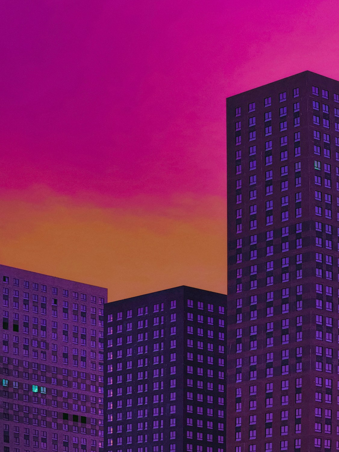 Современная концептуальная фотография о теле, уязвимости и идентичности. Визуальная практика на стиле честности, пост-иронии и искусства.Рекламная фотография, Концептуальная фотография, Современный художник, Психология, Коммерческий фотограф, Репортажный фотограф, Стрит фотография, Арт, Сюрреализм, Мобильная фотография, Снято на айфон, Дима Бурза