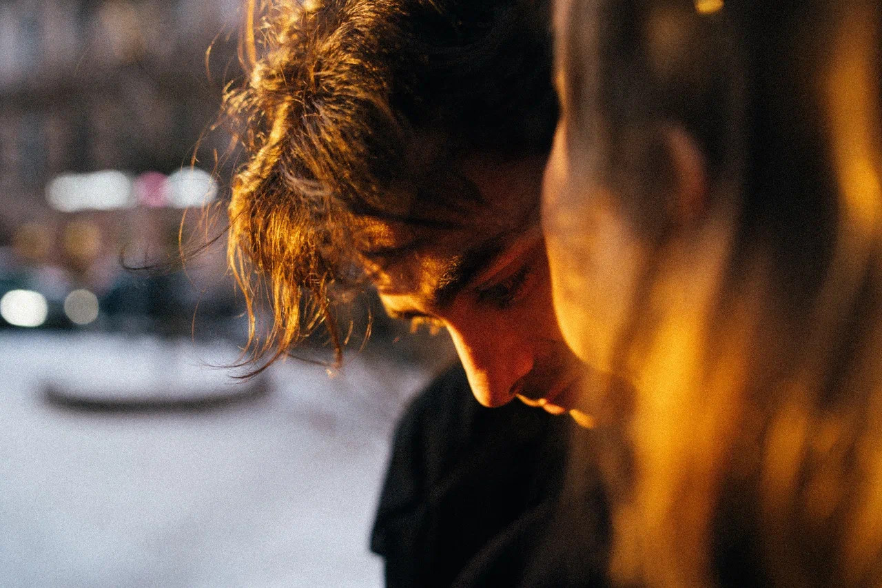 РУКИ ТВОИ ЦЕЛОВАЛ. Миша Снимет | твой фотограф