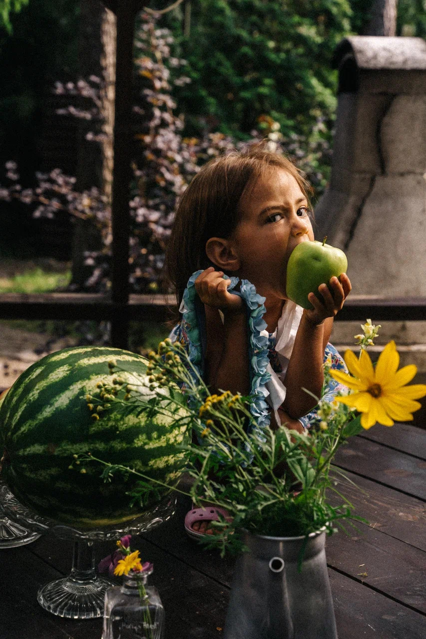 ВЕЧЕРОК НА ДАЧЕ. Миша Снимет | твой фотограф